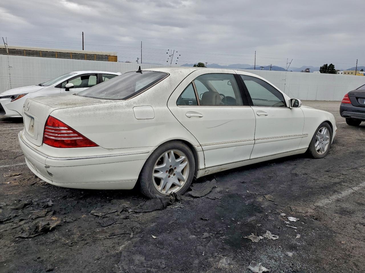 2003 Mercedes-benz S 430 White vin: WDBNG70J63A351544