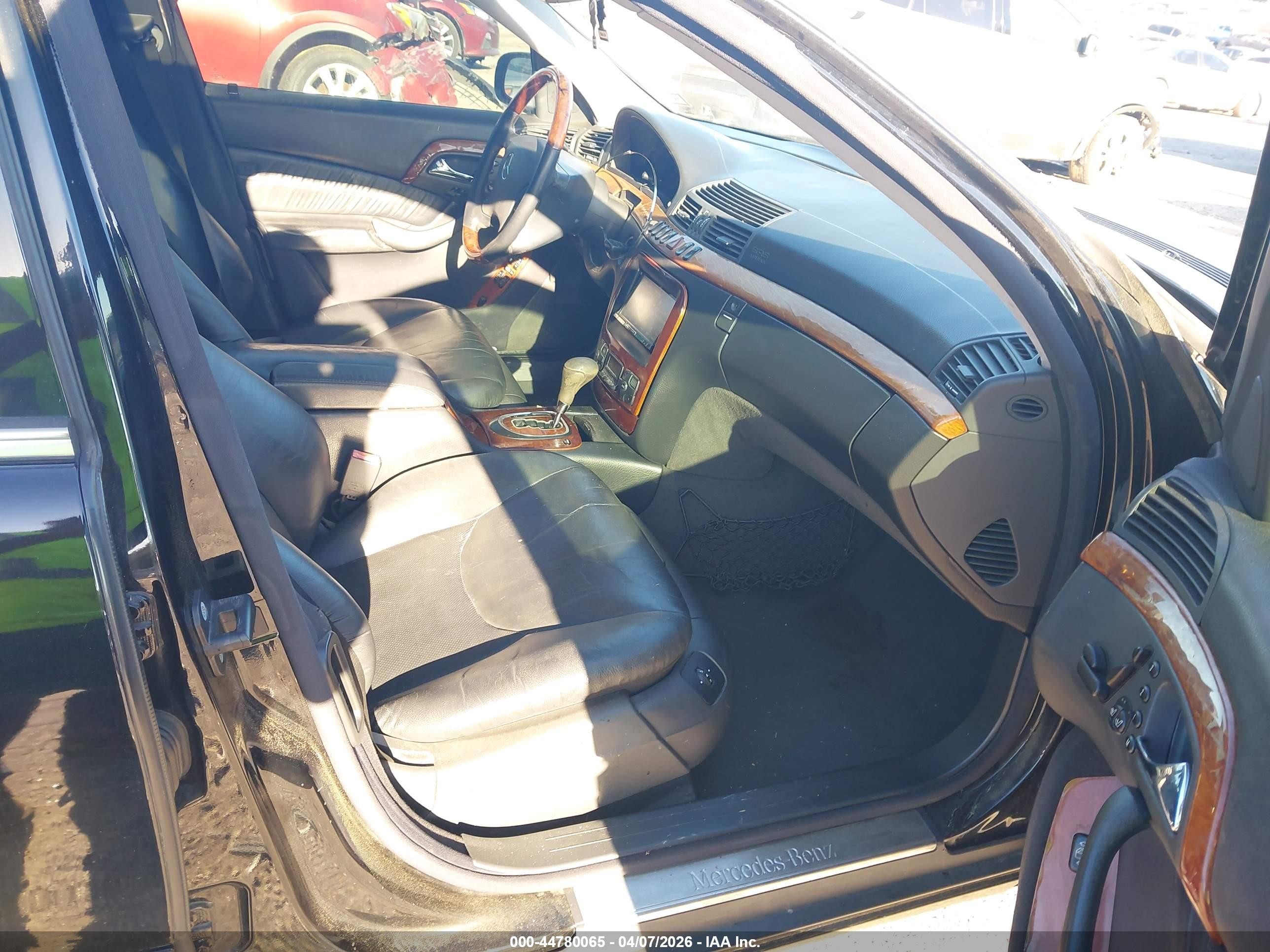 2000 Mercedes-benz S 430   Black vin: WDBNG70J6YA044186