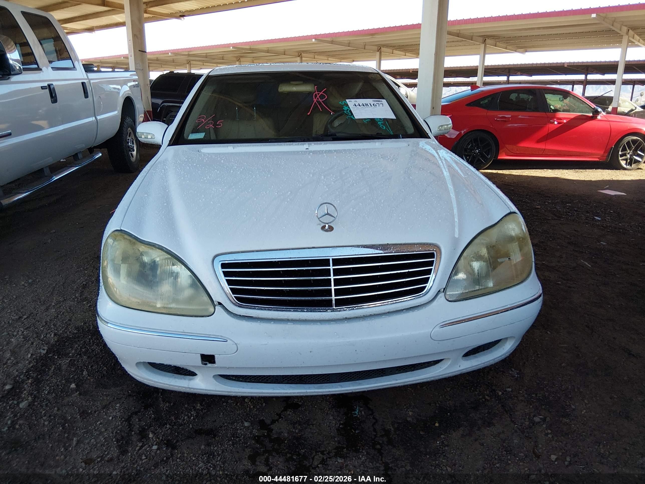 2000 Mercedes-benz S 430   White vin: WDBNG70J7YA098595