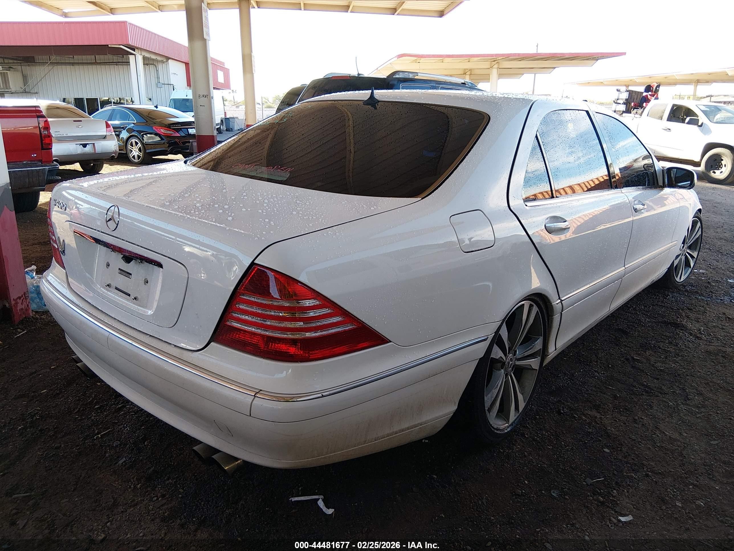 2000 Mercedes-benz S 430   White vin: WDBNG70J7YA098595