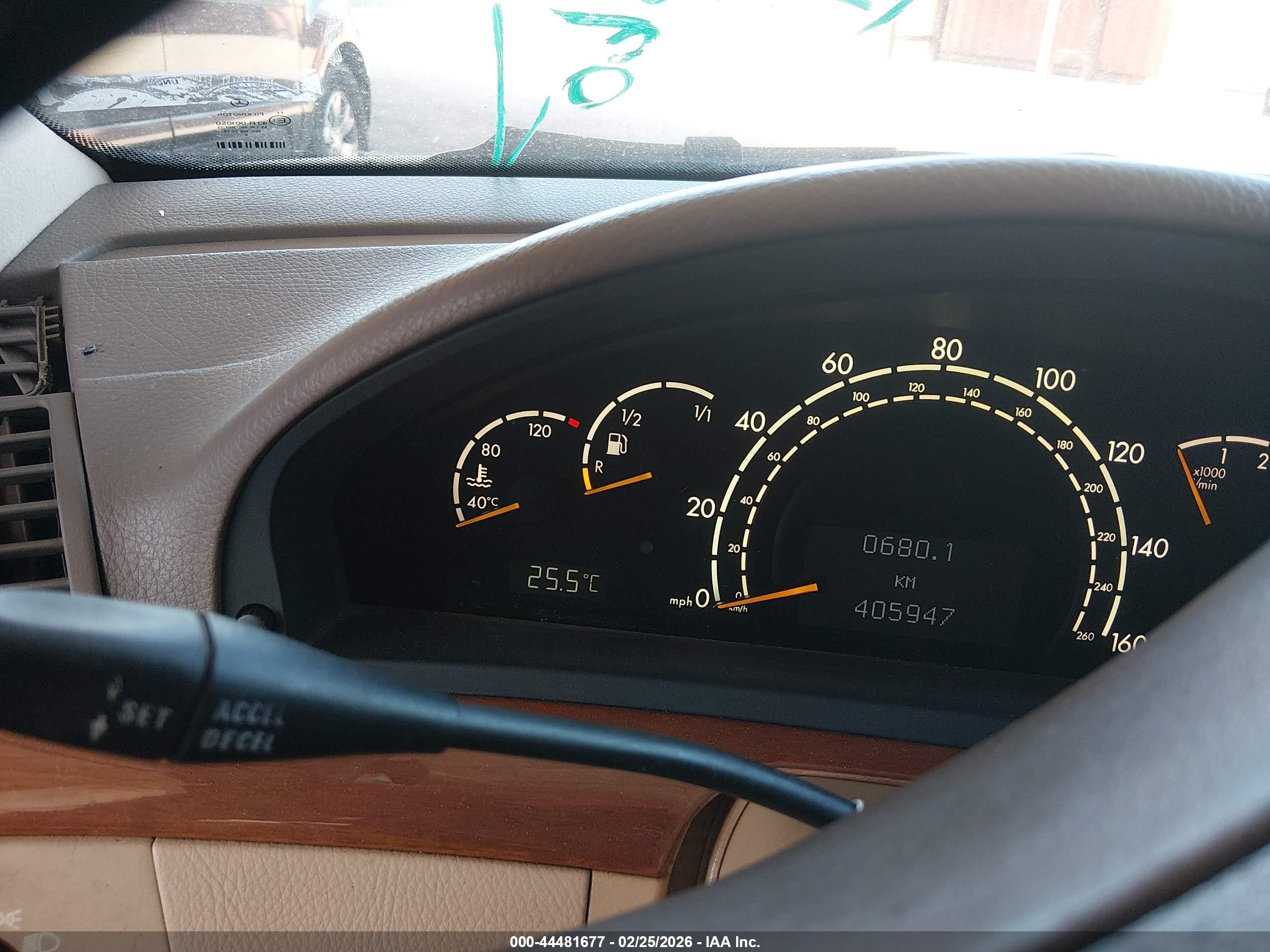2000 Mercedes-benz S 430   White vin: WDBNG70J7YA098595
