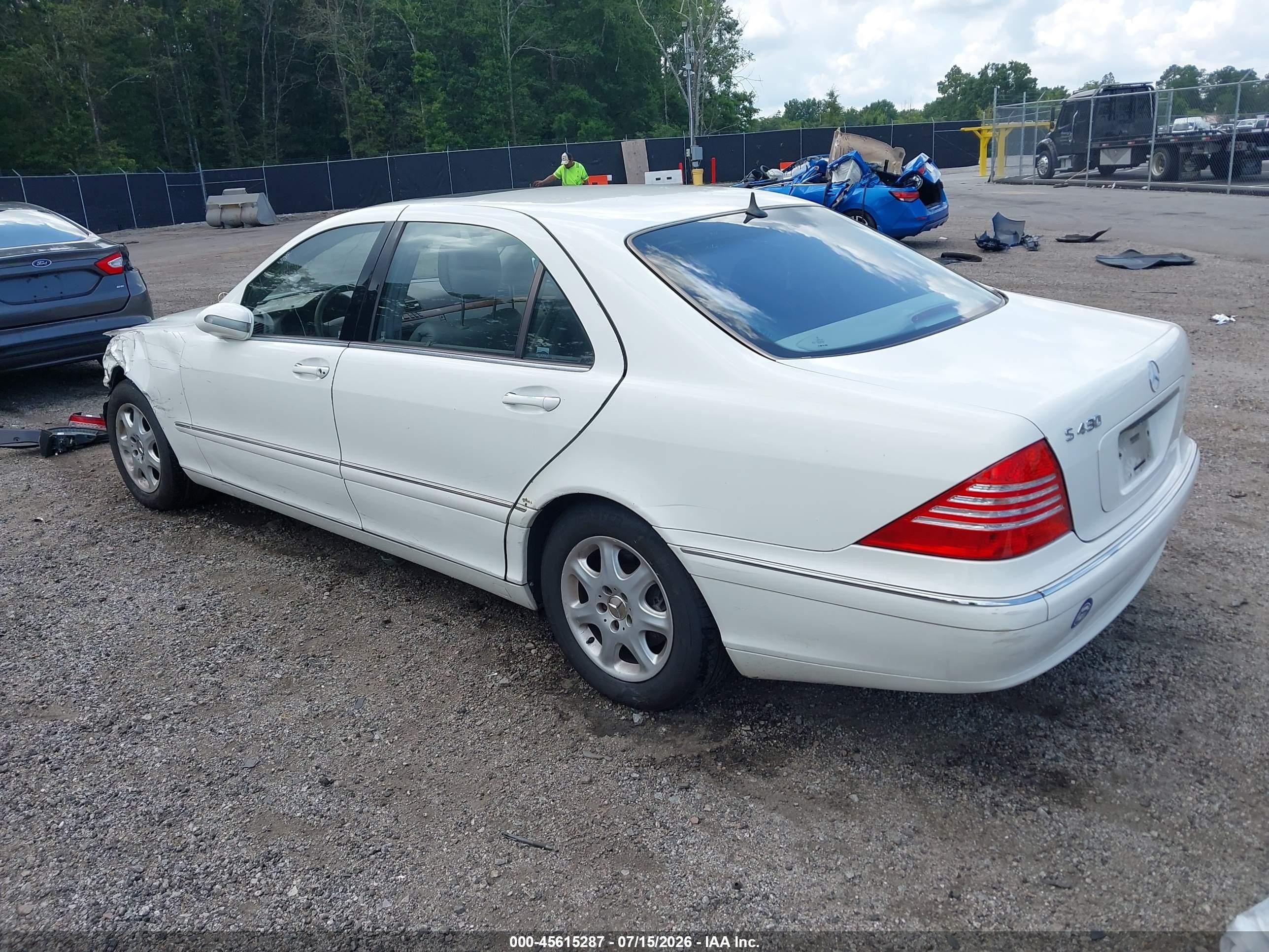 2002 Mercedes-benz S 430   White vin: WDBNG70J82A297730