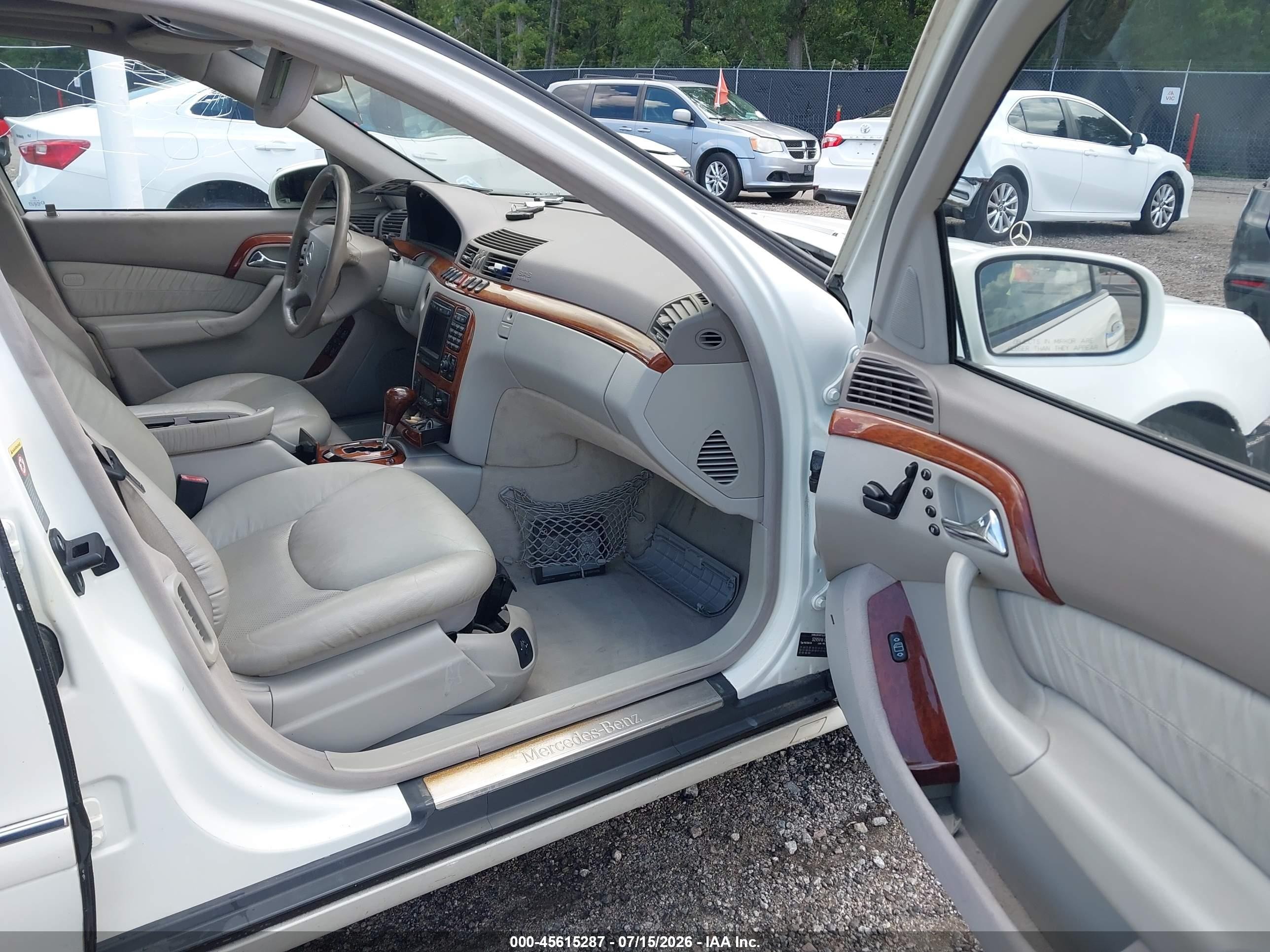 2002 Mercedes-benz S 430   White vin: WDBNG70J82A297730