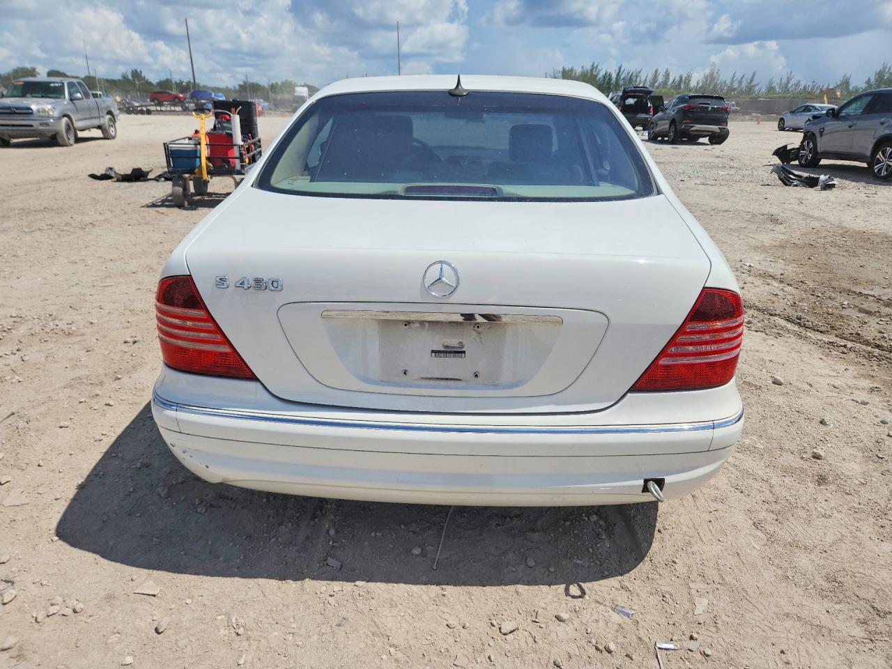 2006 Mercedes-benz S 430 White vin: WDBNG70J96A475196