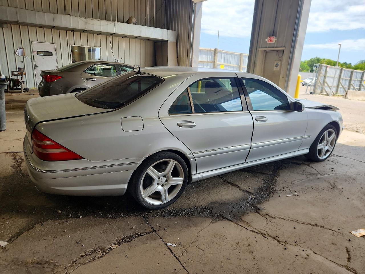 2002 Mercedes-benz S 55 Amg Silver vin: WDBNG73J22A251466
