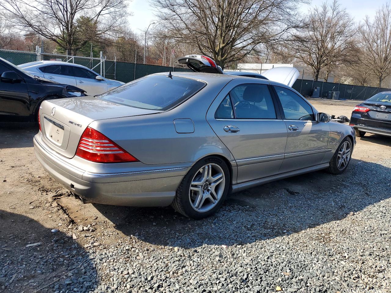 2004 Mercedes-benz S 55 Amg Silver vin: WDBNG74J04A398922
