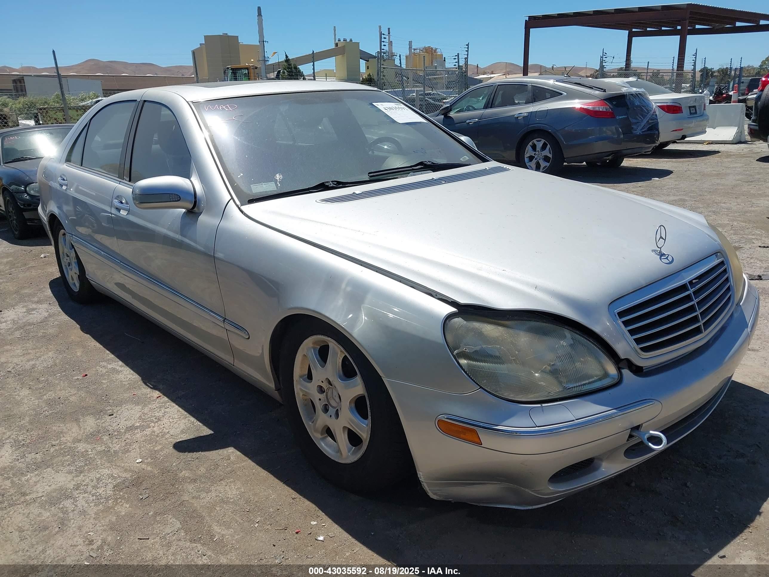 2001 Mercedes-benz S 500   Silver vin: WDBNG75J01A212600