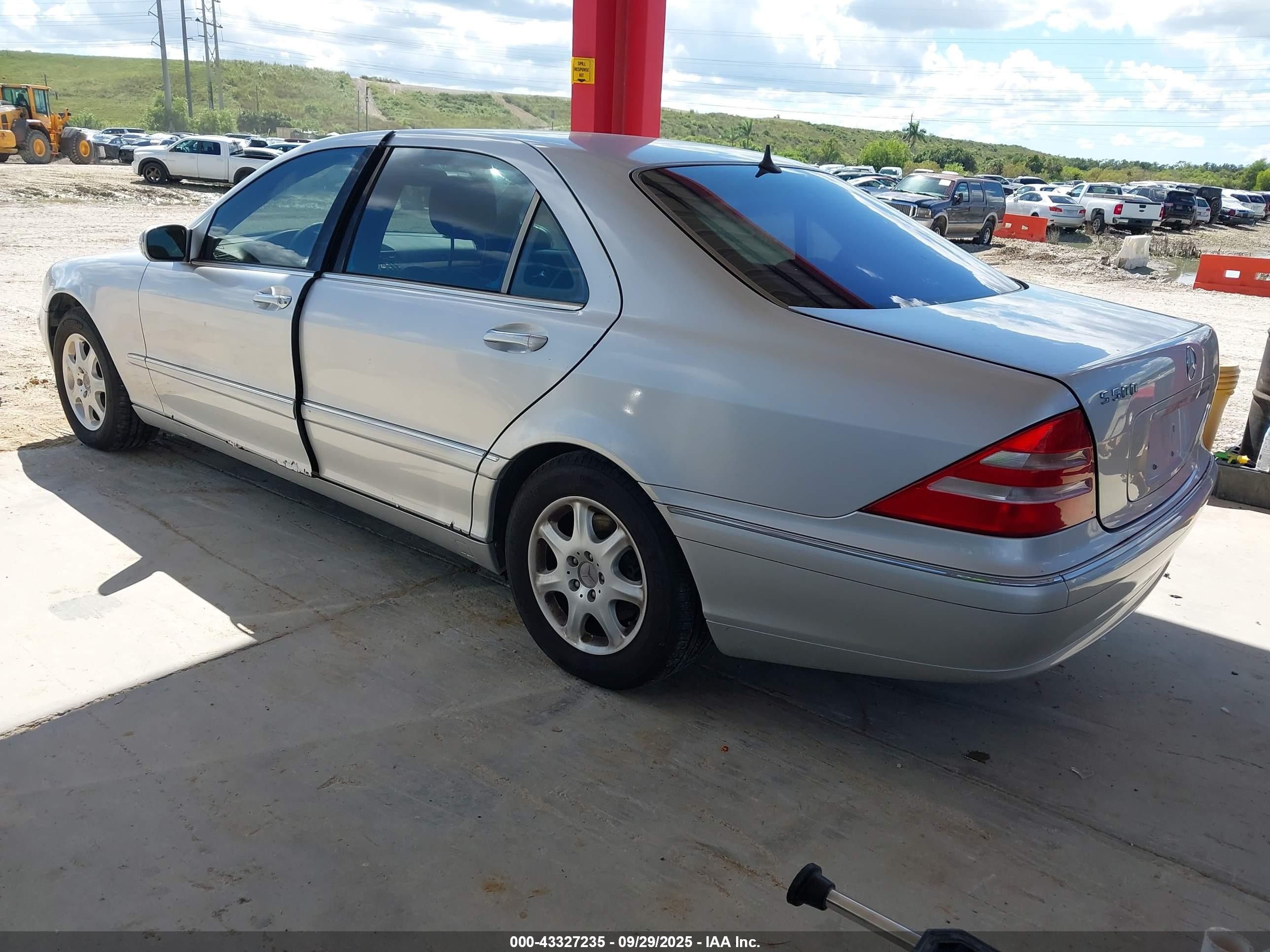 2001 Mercedes-benz S 500   Silver vin: WDBNG75J01A213892