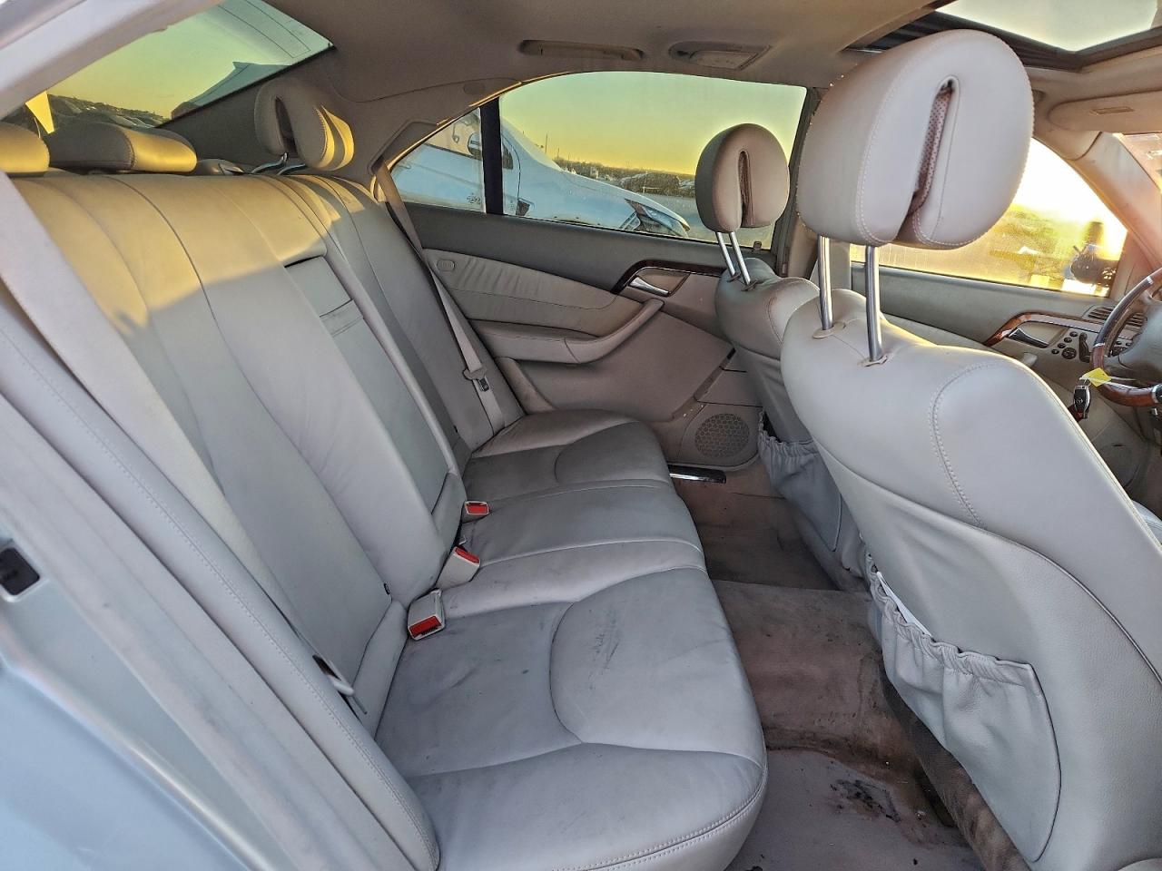 2004 Mercedes-benz S 500 Silver vin: WDBNG75J04A406130