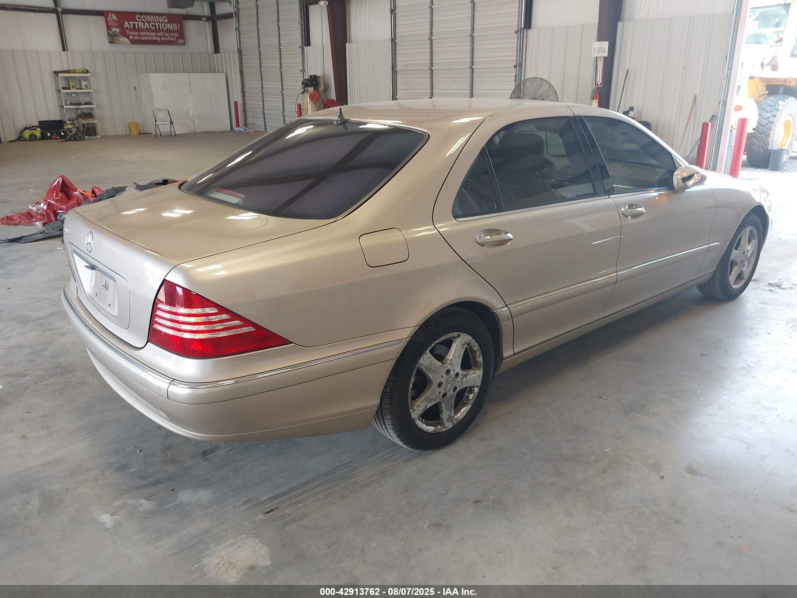 2006 Mercedes-benz S 500   Gold vin: WDBNG75J06A477413