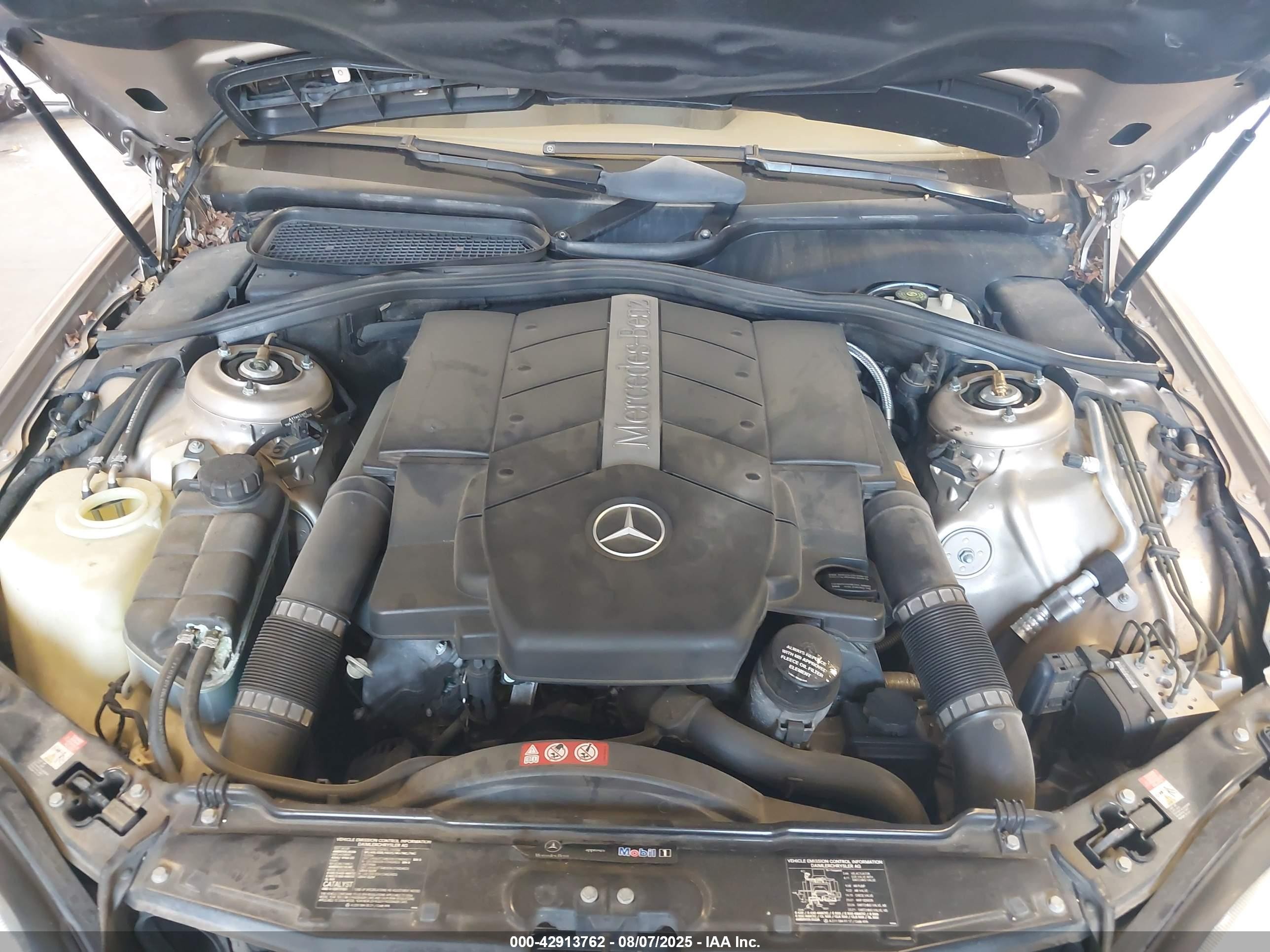 2006 Mercedes-benz S 500   Gold vin: WDBNG75J06A477413