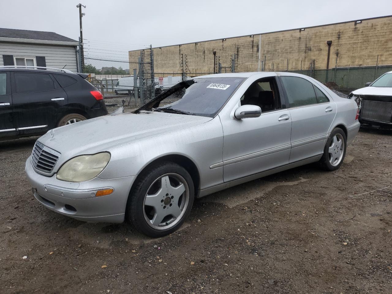 WDBNG75J1YA053175