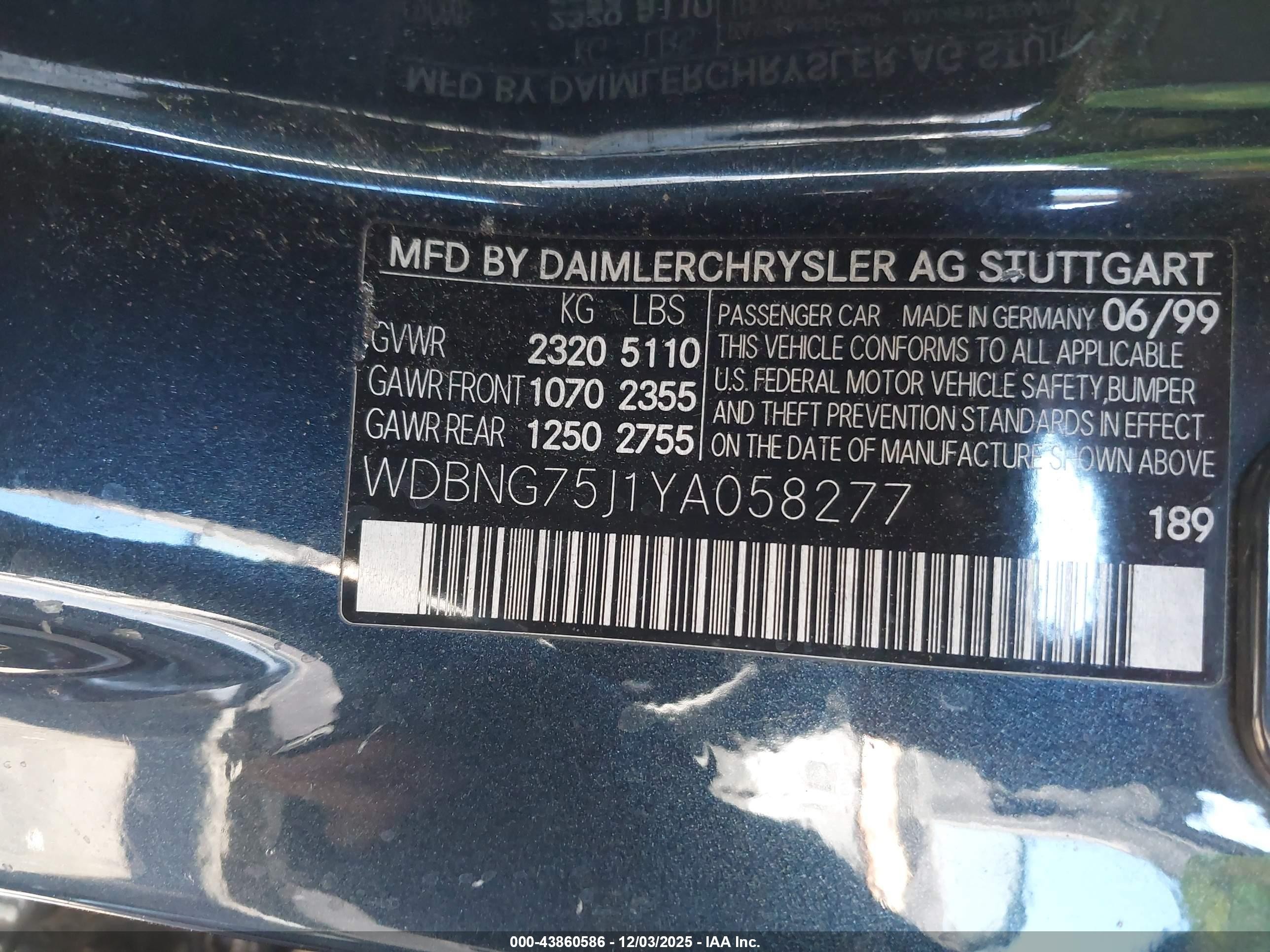 2000 Mercedes-benz S 500   Dark Blue vin: WDBNG75J1YA058277