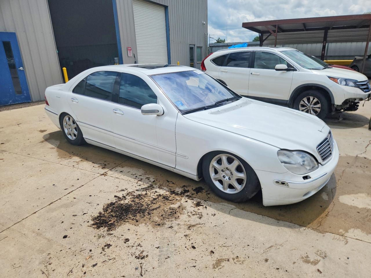 2001 Mercedes-benz S 500 White vin: WDBNG75J21A151105