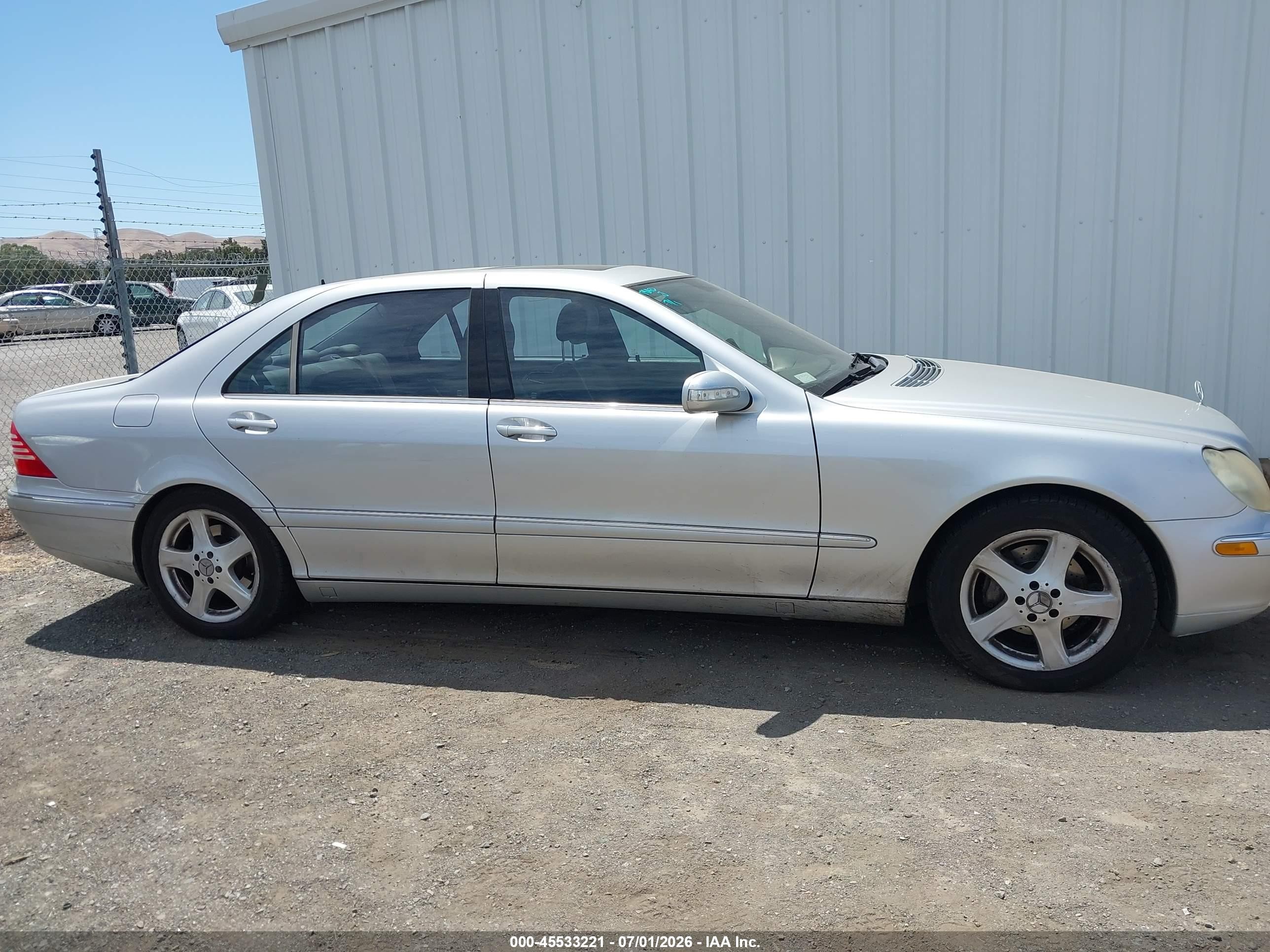 2005 Mercedes-benz S 500   Серебряный vin: WDBNG75J25A445271