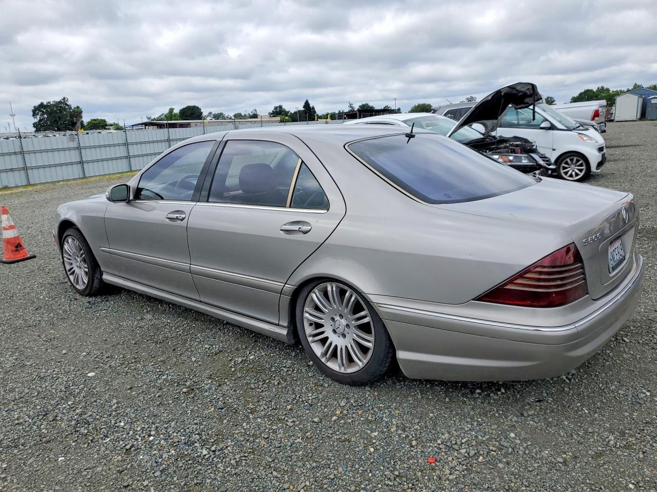 2006 Mercedes-benz S 500 Gray vin: WDBNG75J26A480989