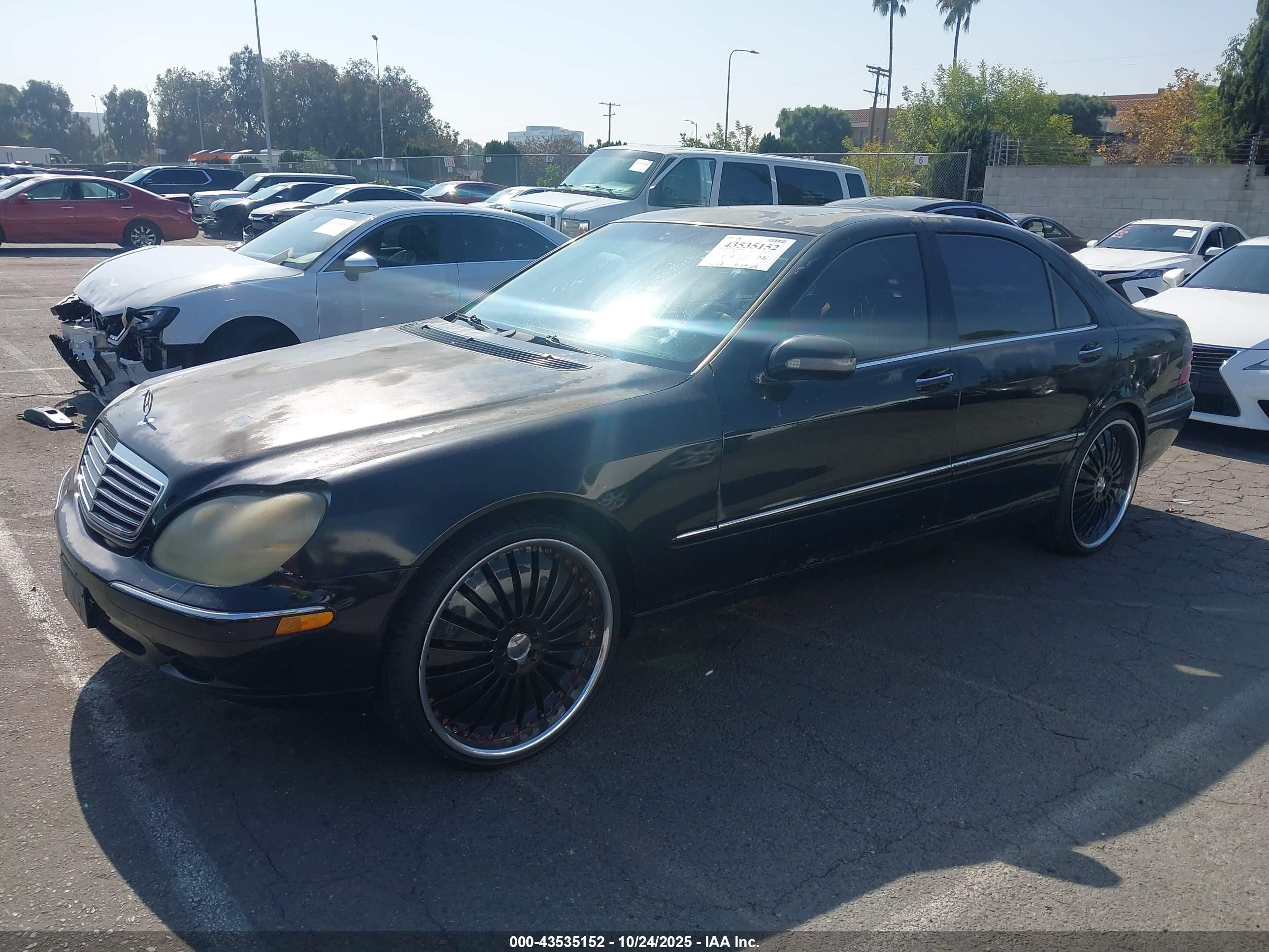 2000 Mercedes-benz S 500   Black vin: WDBNG75J2YA050866