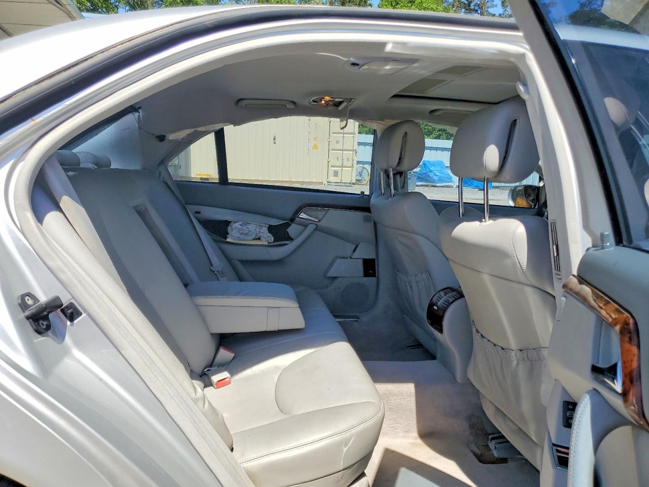 2006 Mercedes-benz S 500 Silver vin: WDBNG75J36A469077