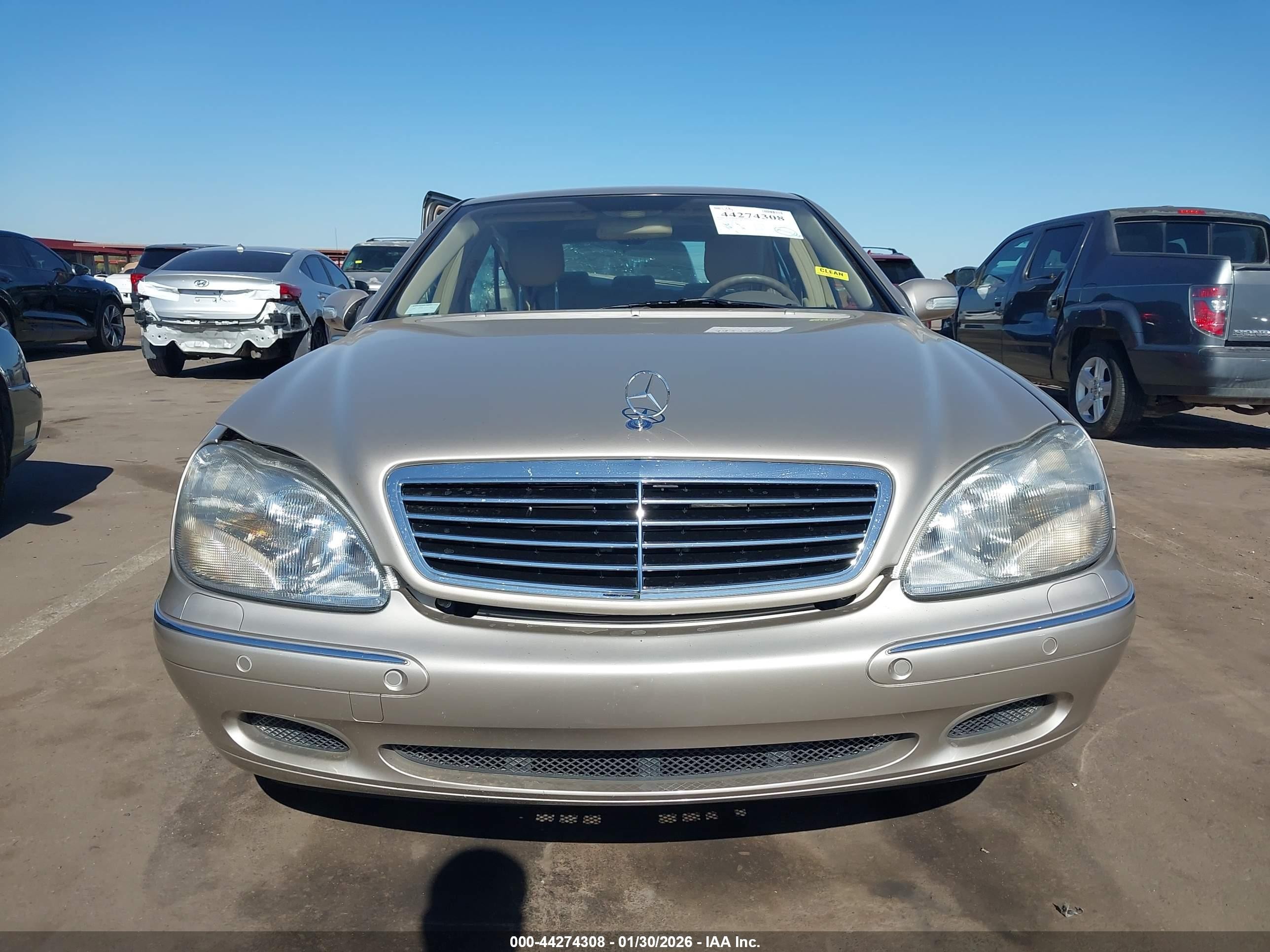 2000 Mercedes-benz S 500   Gold vin: WDBNG75J3YA058765