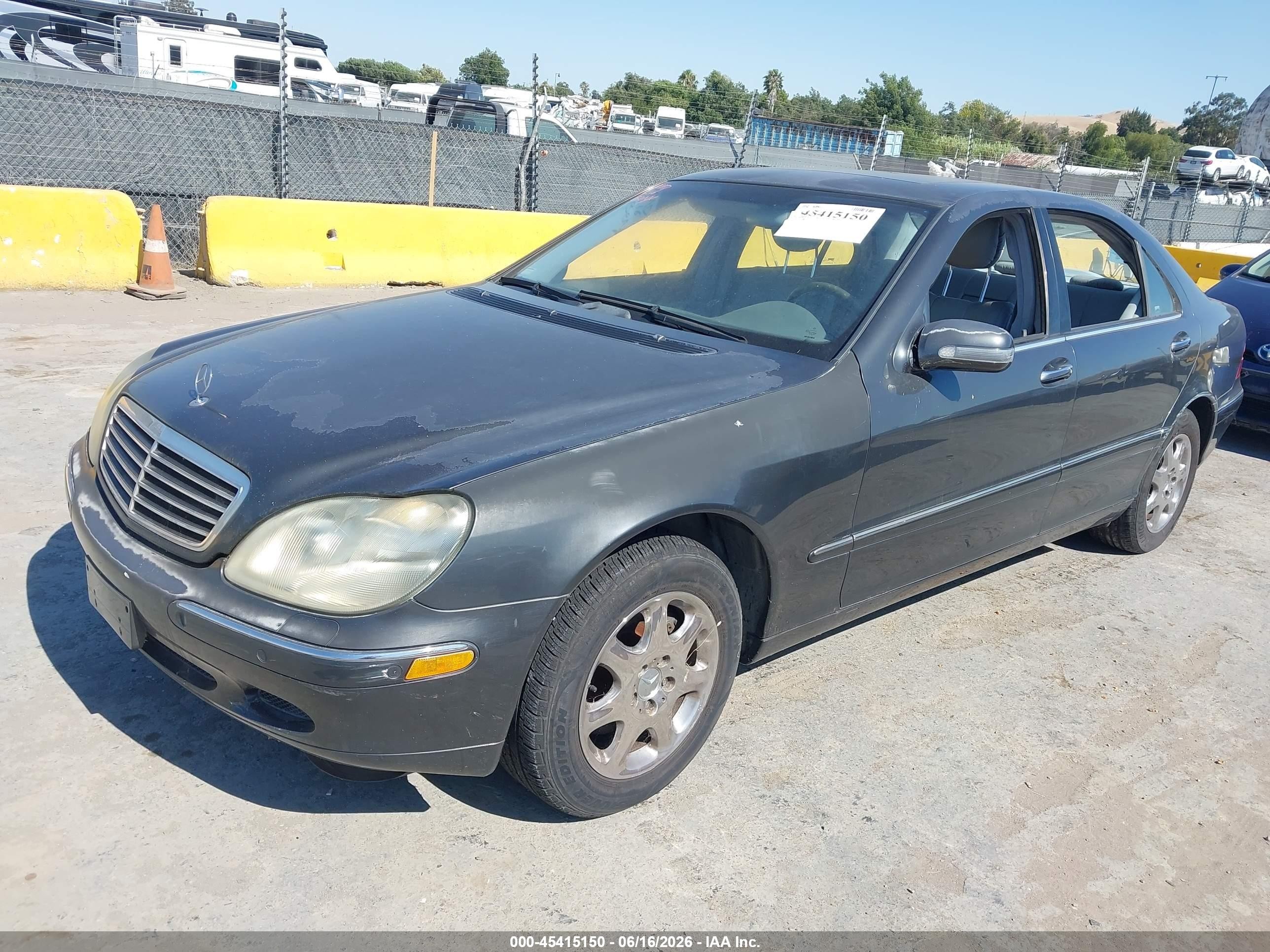 2000 Mercedes-benz S 500 Черный vin: WDBNG75J3YA121461