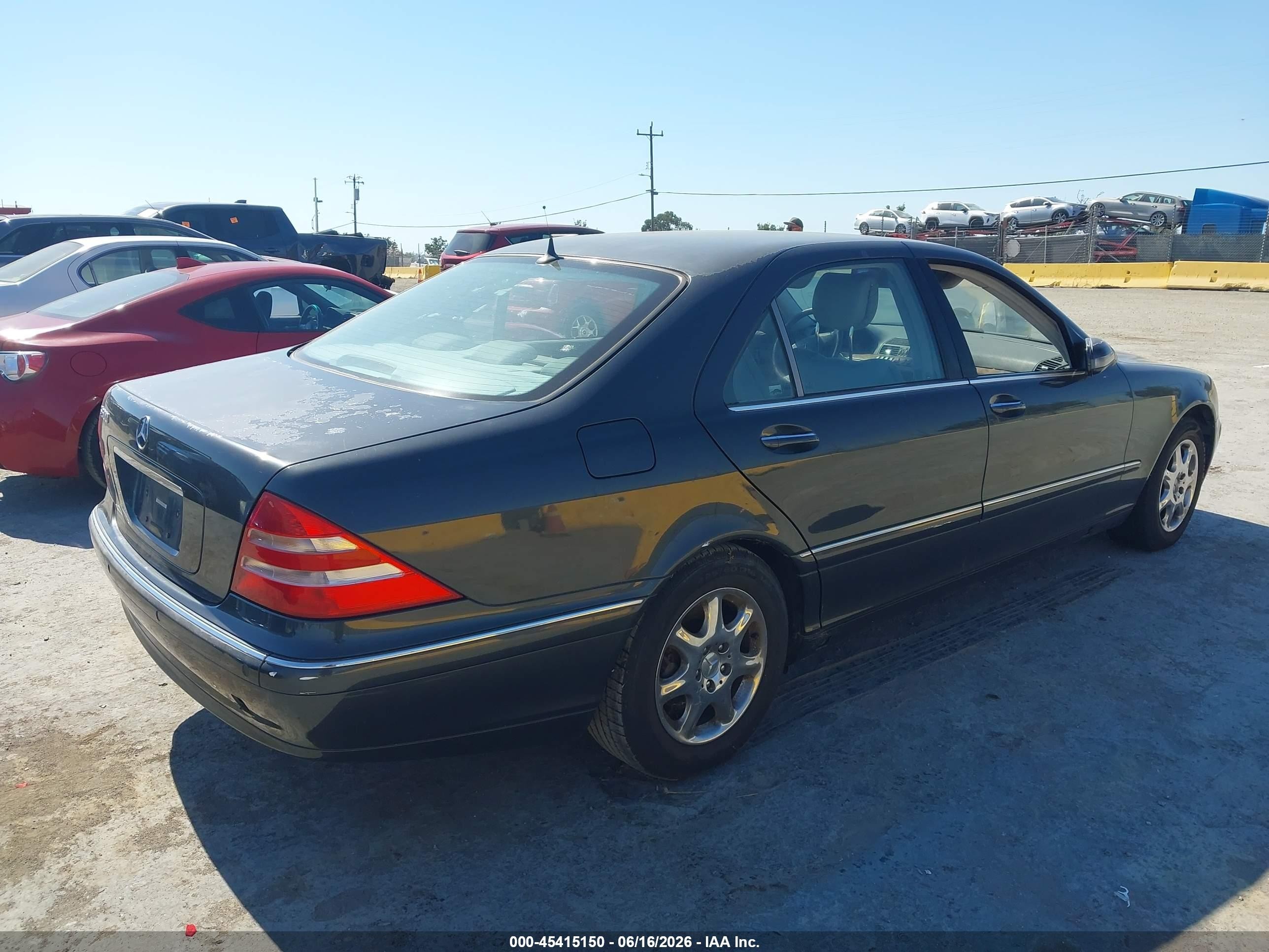 2000 Mercedes-benz S 500 Черный vin: WDBNG75J3YA121461