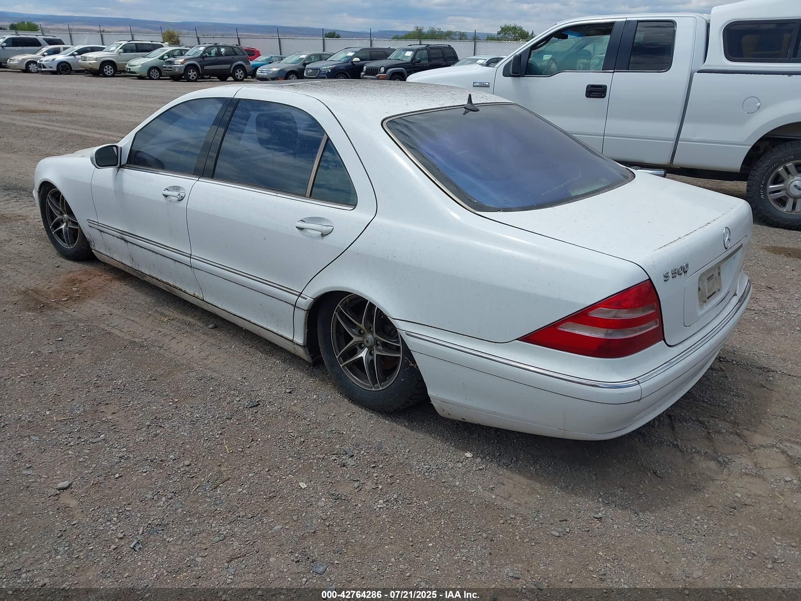 2001 Mercedes-benz S 500   White vin: WDBNG75J41A185725
