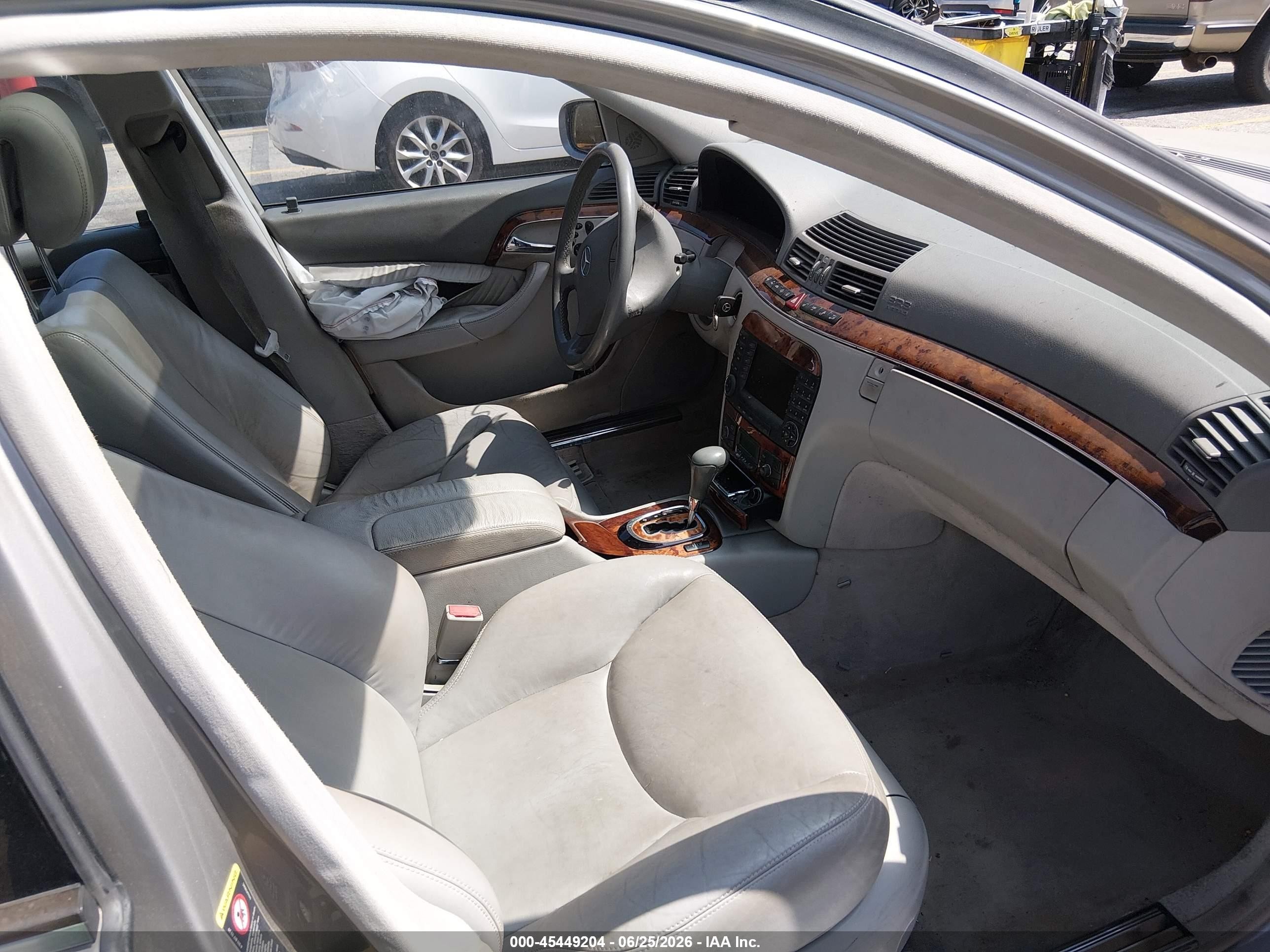 2006 Mercedes-benz S 500   Silver vin: WDBNG75J46A470688