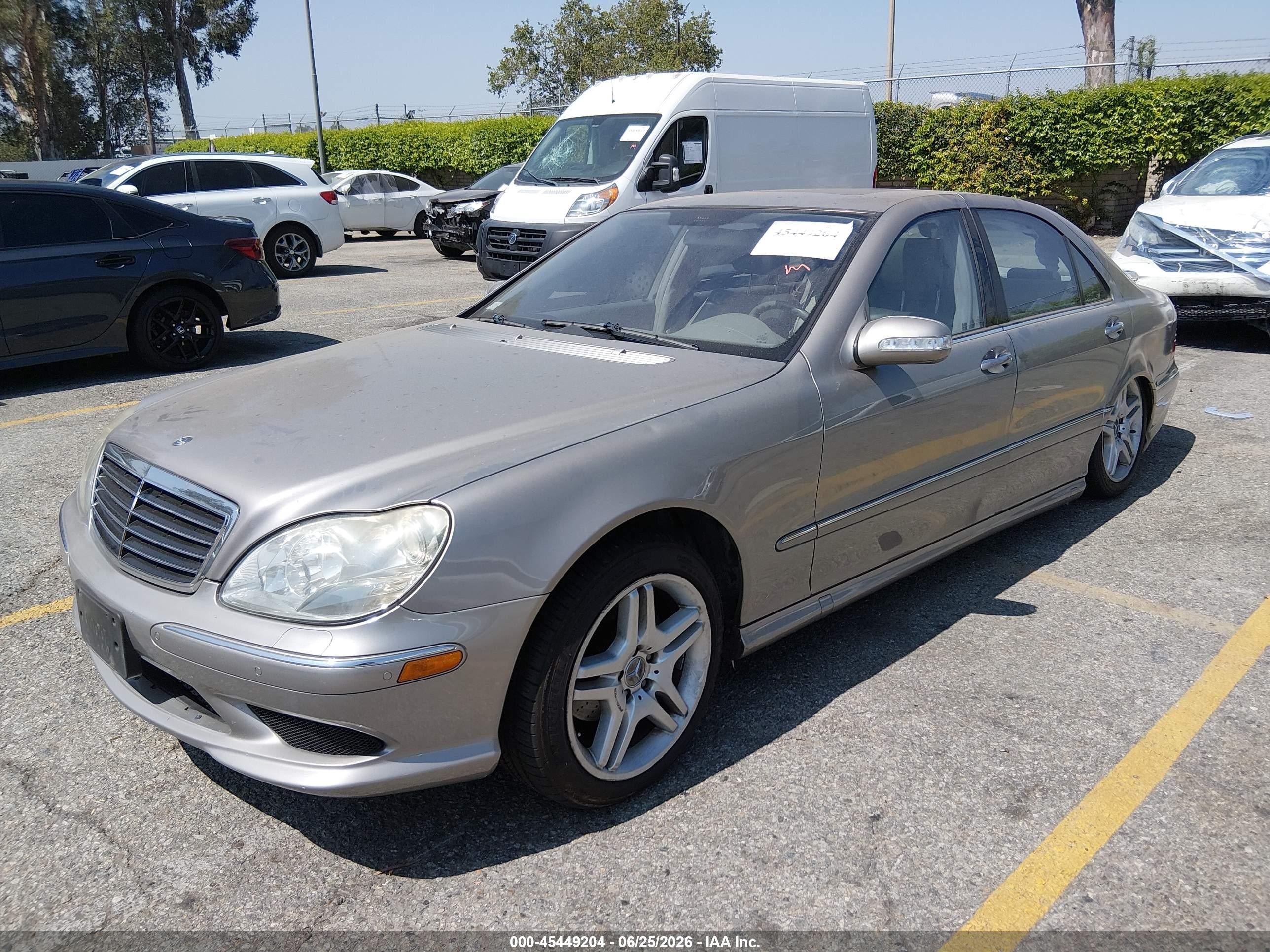 2006 Mercedes-benz S 500   Silver vin: WDBNG75J46A470688