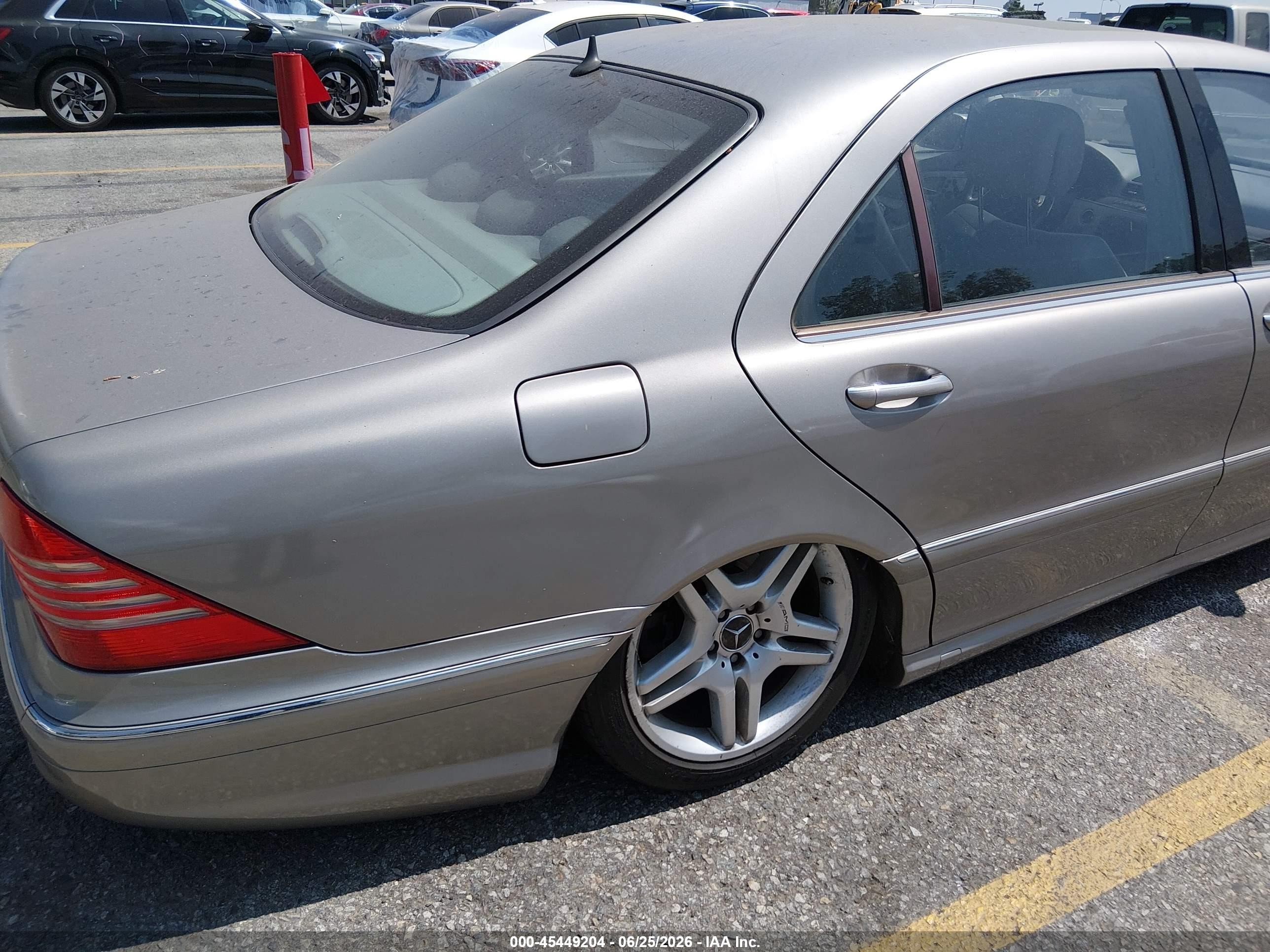 2006 Mercedes-benz S 500   Silver vin: WDBNG75J46A470688