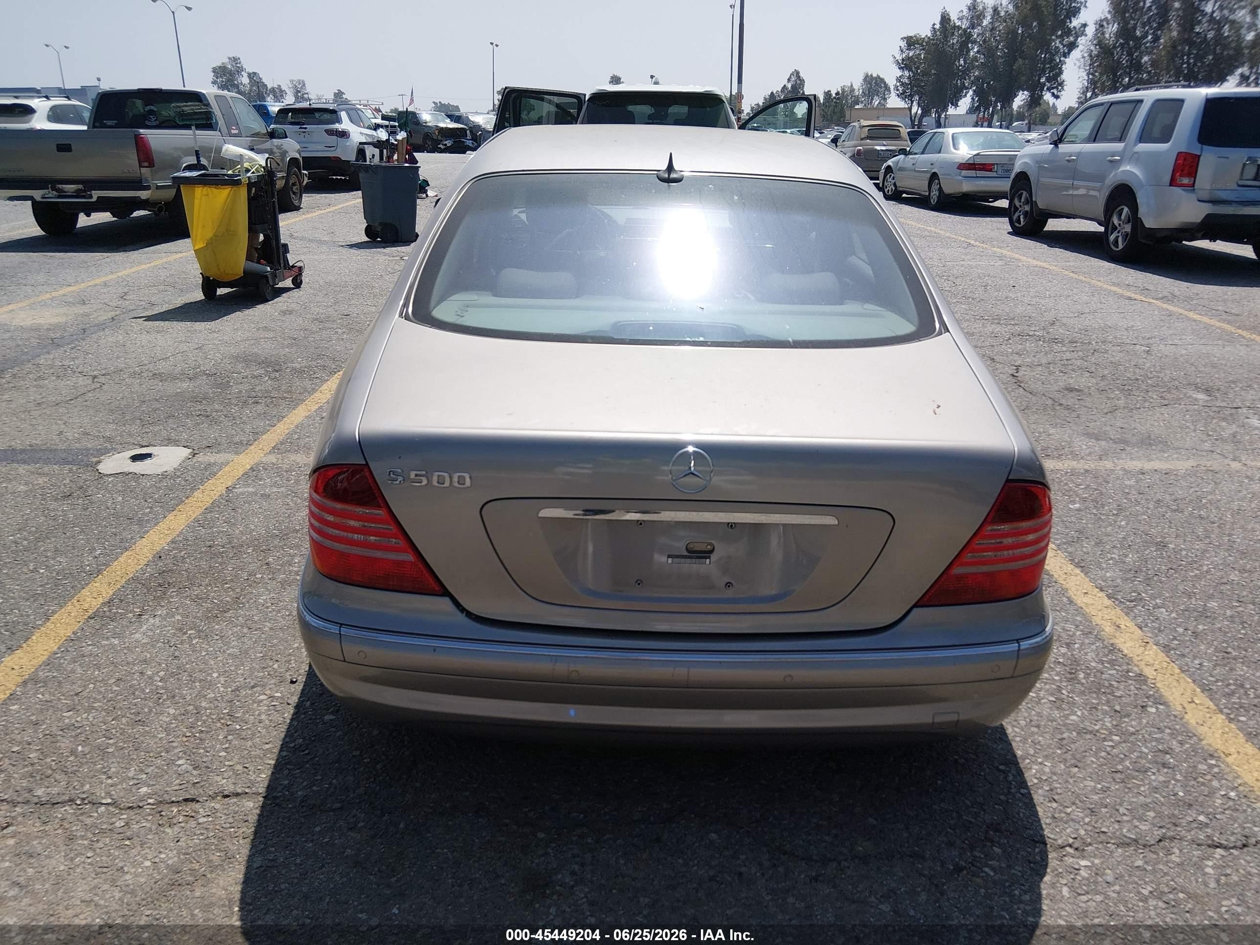 2006 Mercedes-benz S 500   Silver vin: WDBNG75J46A470688