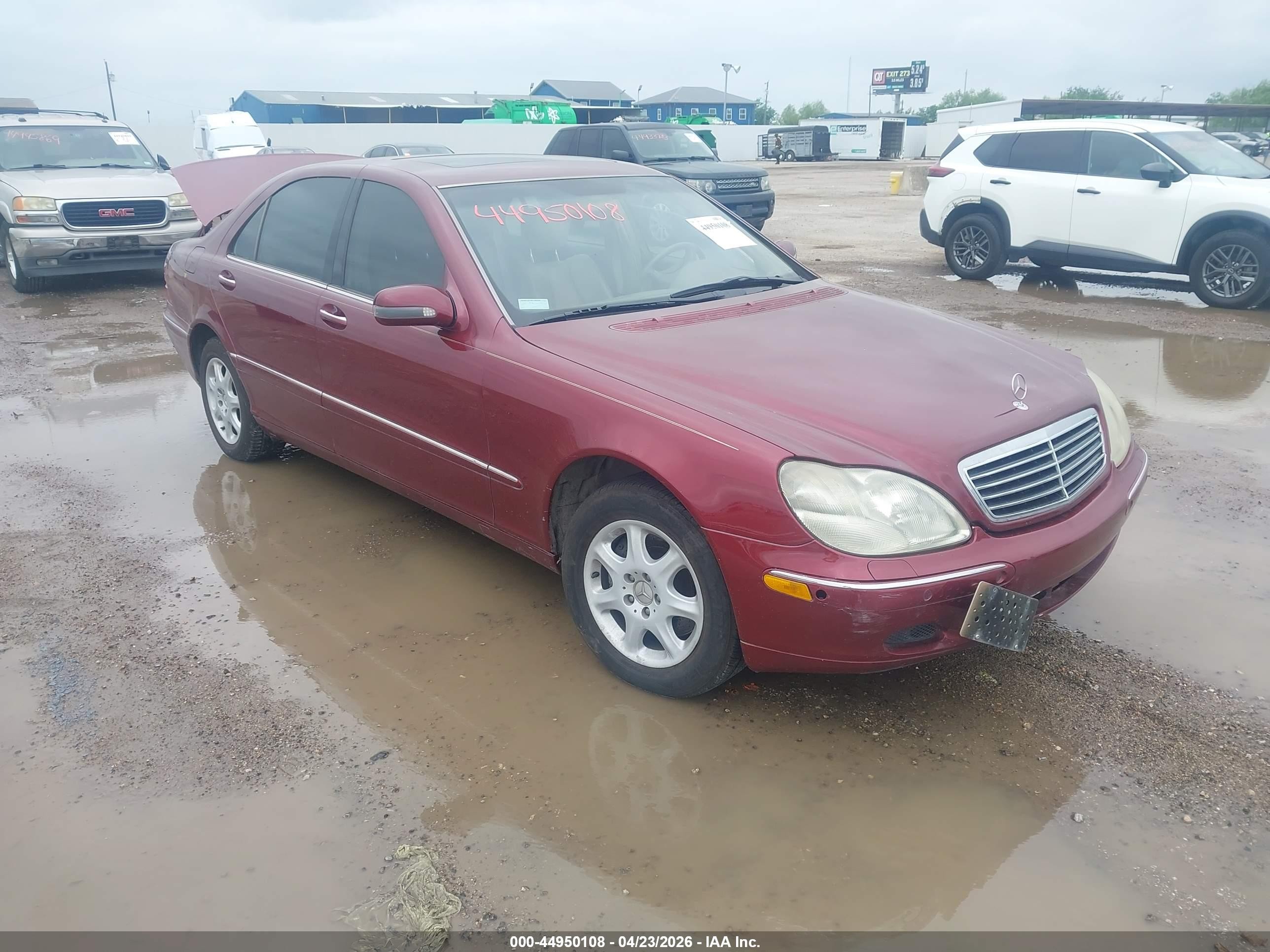 2000 Mercedes-benz S 500   Maroon vin: WDBNG75J4YA103972
