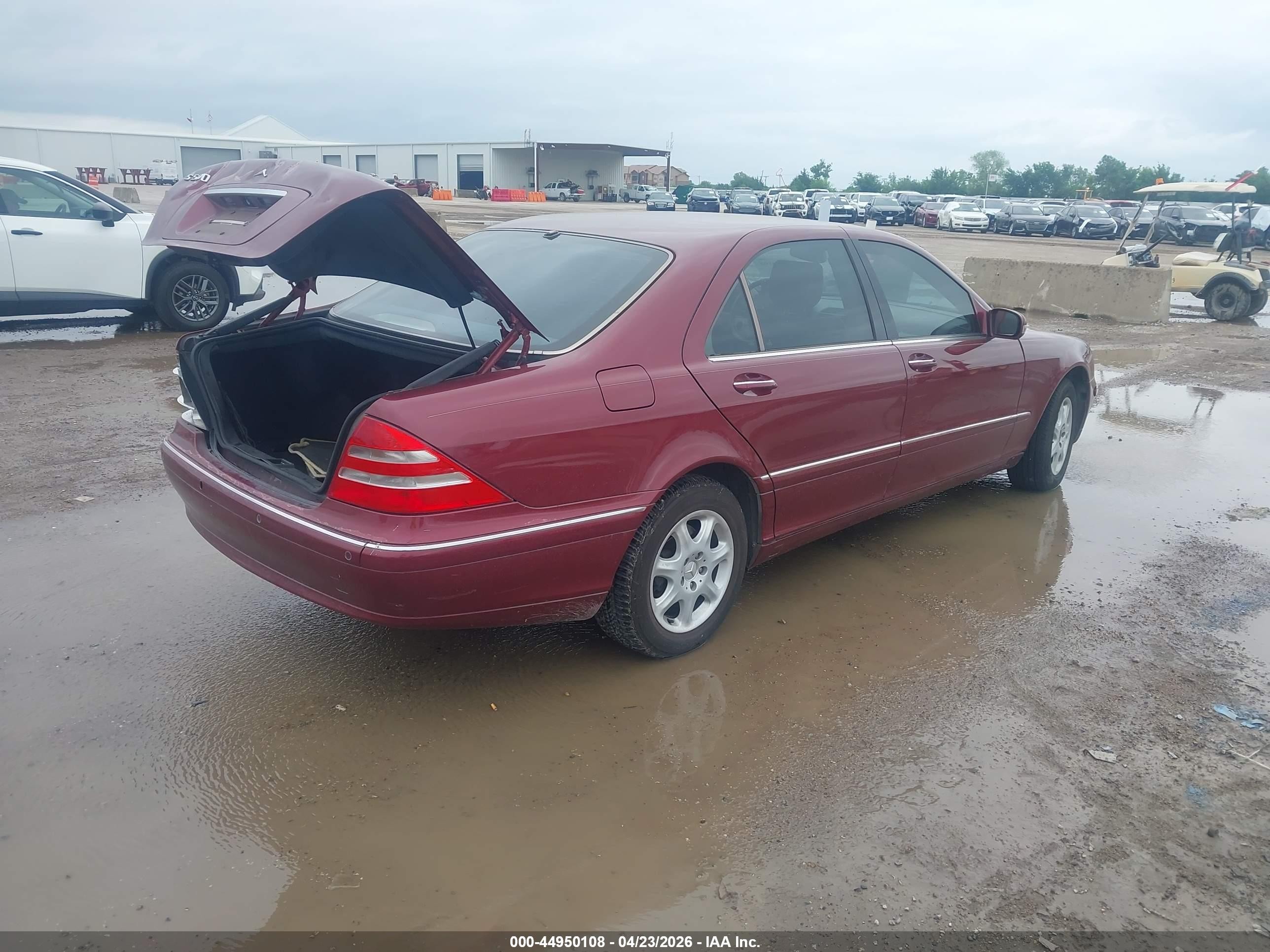 2000 Mercedes-benz S 500   Maroon vin: WDBNG75J4YA103972