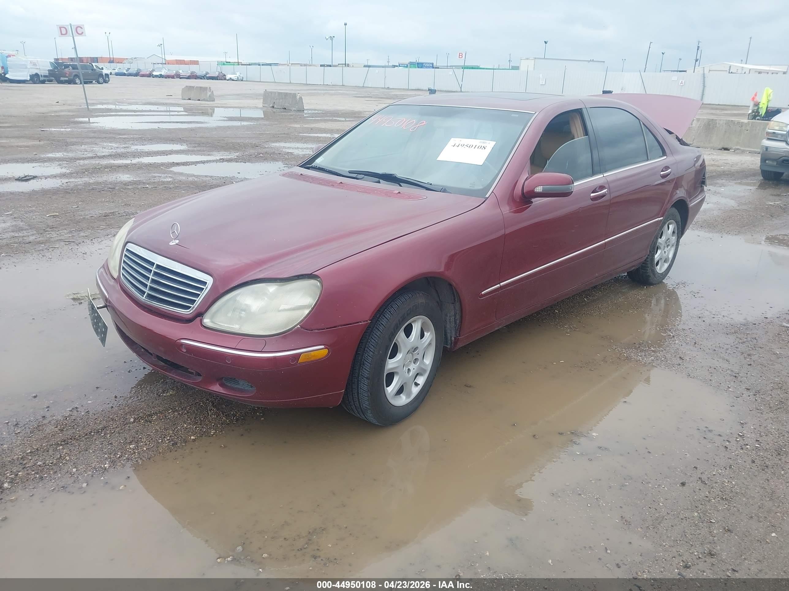 2000 Mercedes-benz S 500   Maroon vin: WDBNG75J4YA103972