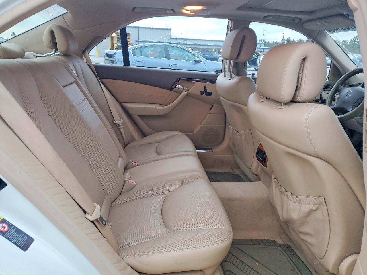 2004 Mercedes-benz S 500 White vin: WDBNG75J54A394492