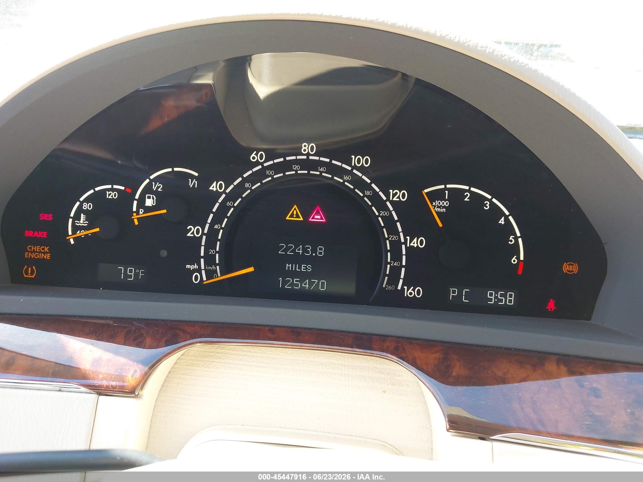 2004 Mercedes-benz S 500   Champagne vin: WDBNG75J54A397568