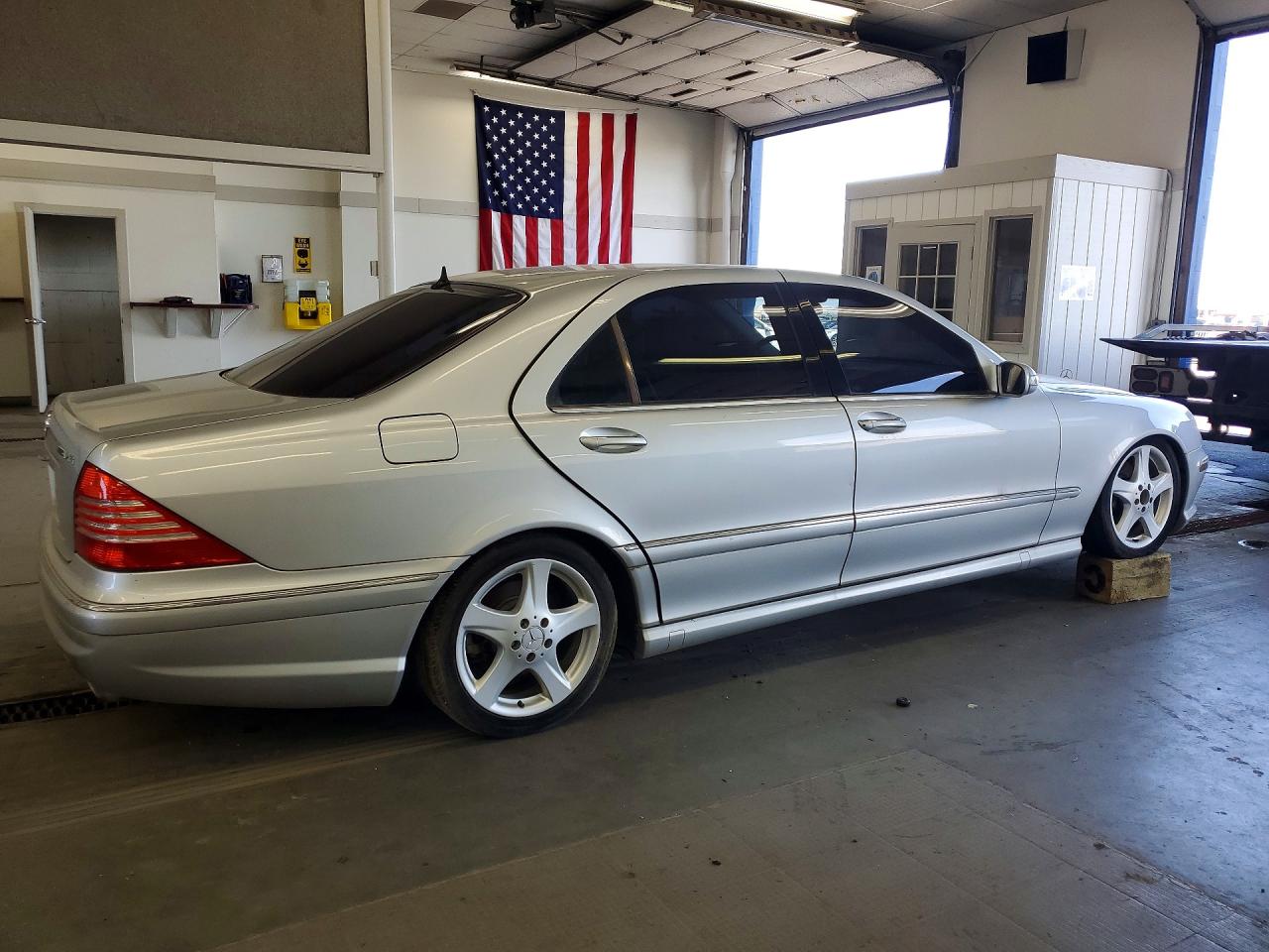 2004 Mercedes-benz S 500 Серебряный vin: WDBNG75J54A403594