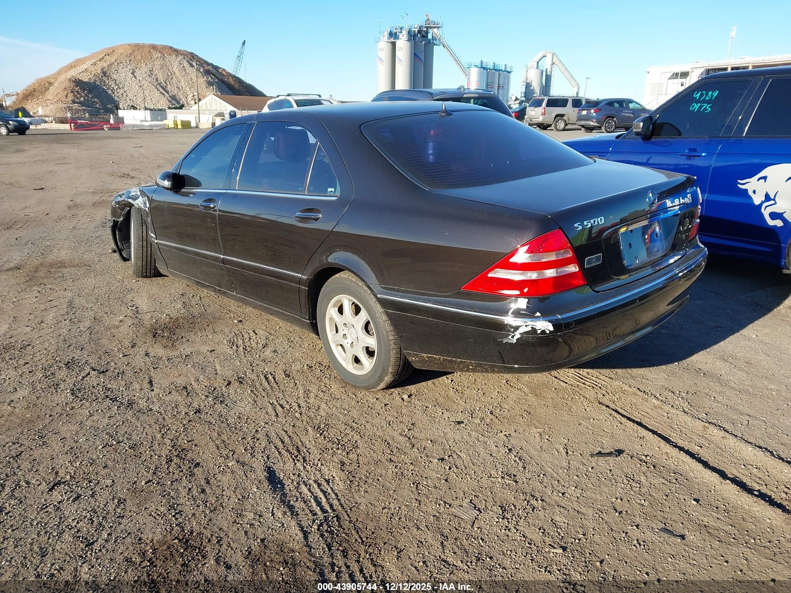 2000 Mercedes-benz S 500   Black vin: WDBNG75J5YA107352