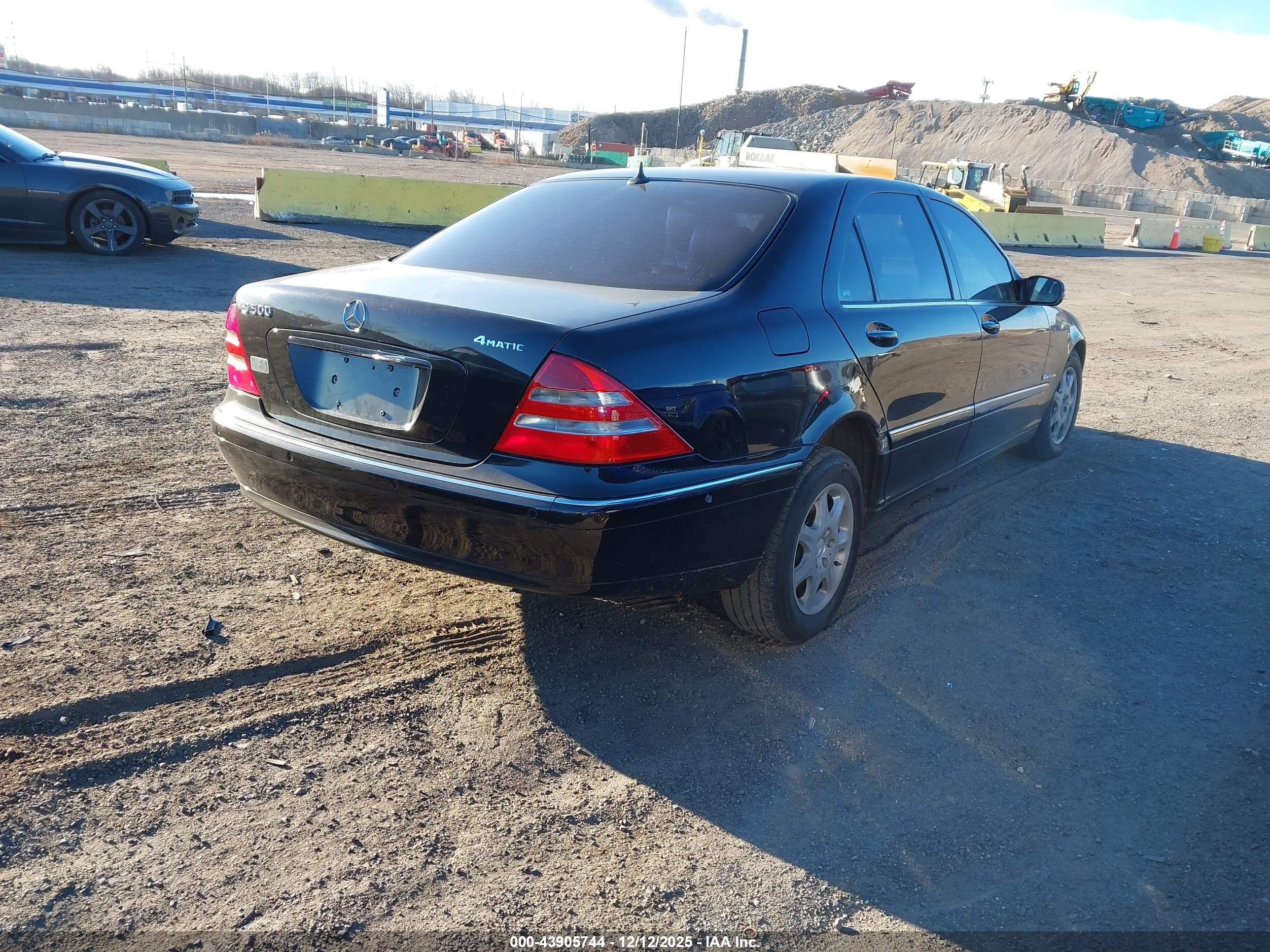 2000 Mercedes-benz S 500   Black vin: WDBNG75J5YA107352