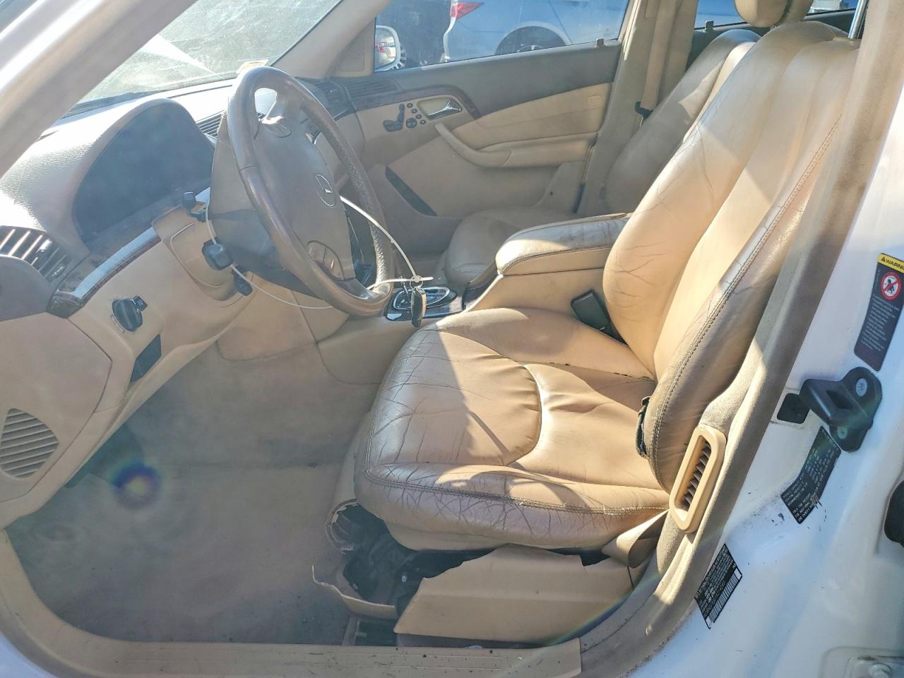 2001 Mercedes-benz S 500 White vin: WDBNG75J61A214092