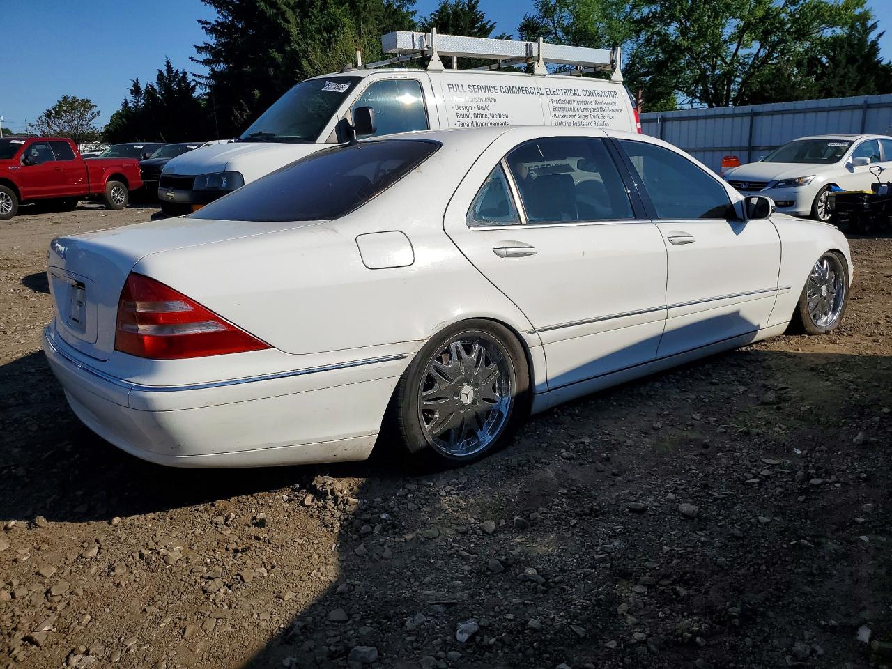 2001 Mercedes-benz S 500 White vin: WDBNG75J61A214092