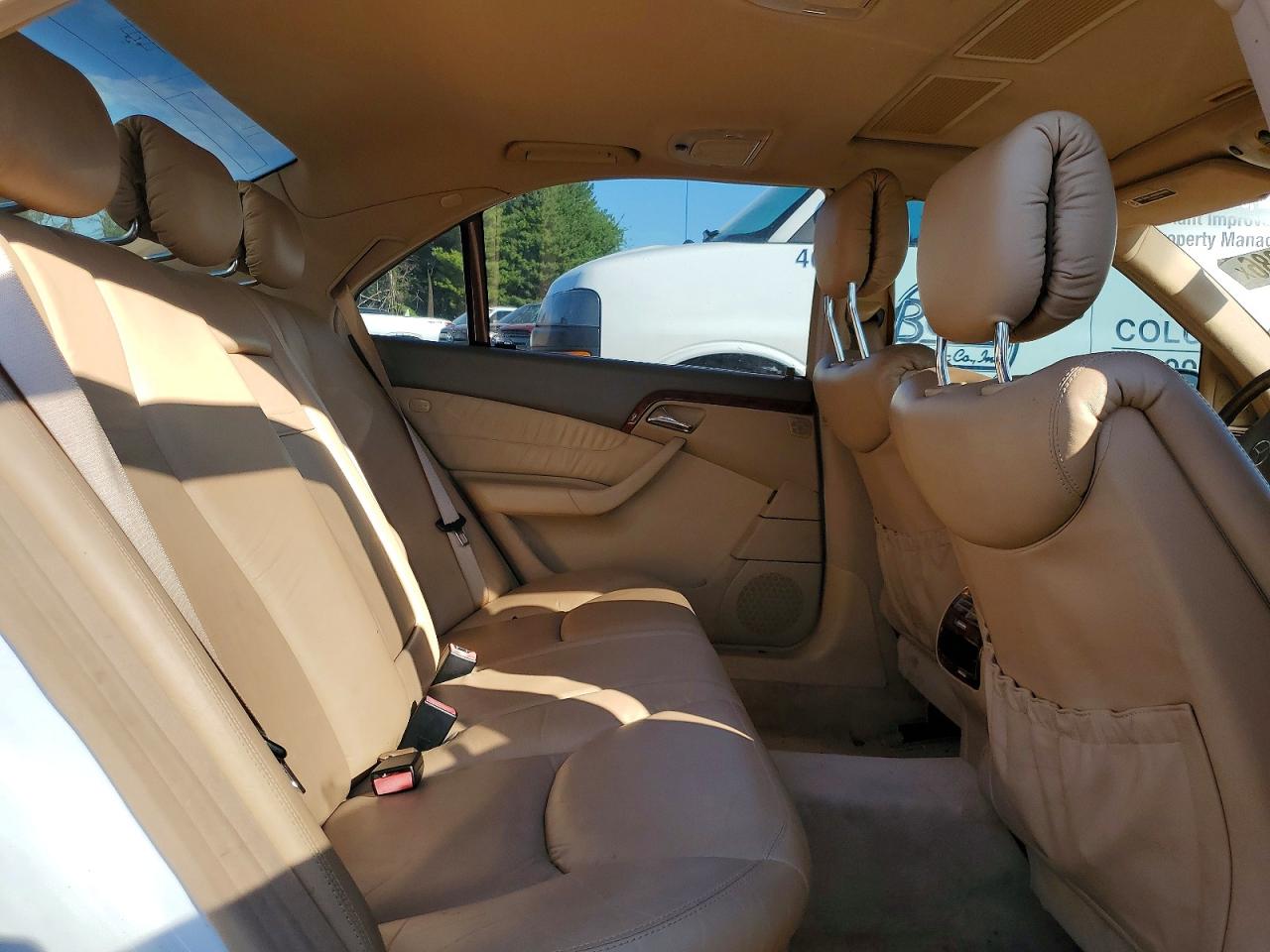 2001 Mercedes-benz S 500 White vin: WDBNG75J61A214092