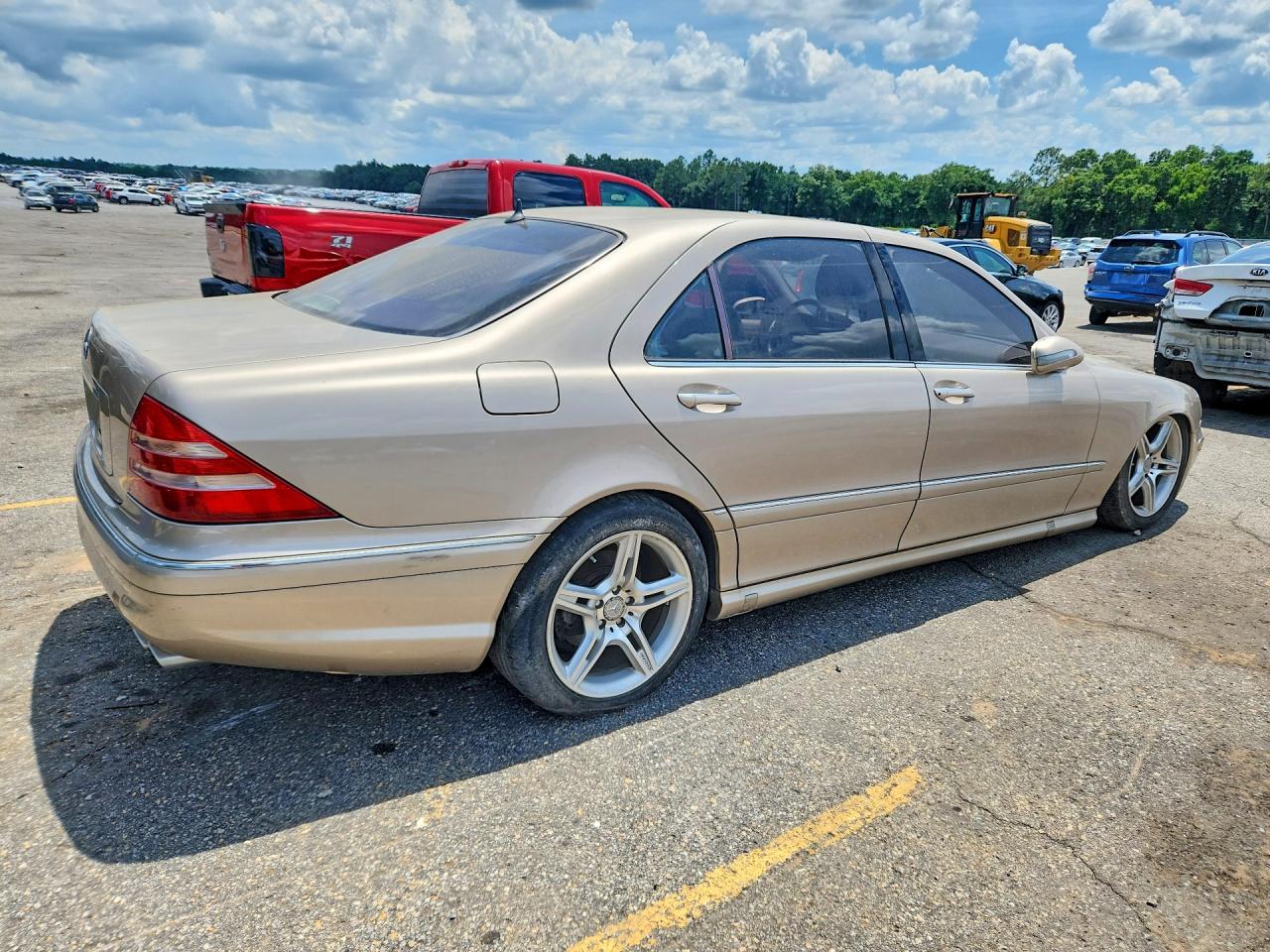 2002 Mercedes-benz S 500 Gold vin: WDBNG75J62A254173