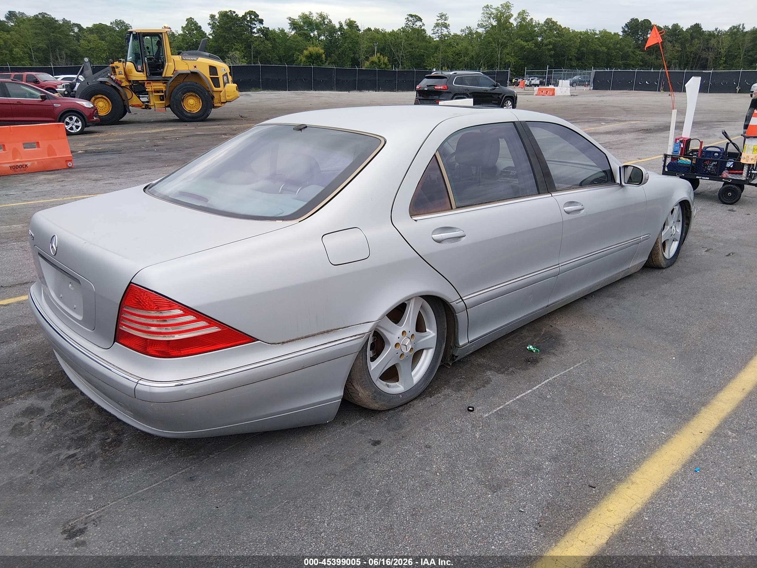 2005 Mercedes-benz S 500   Silver vin: WDBNG75J65A447864