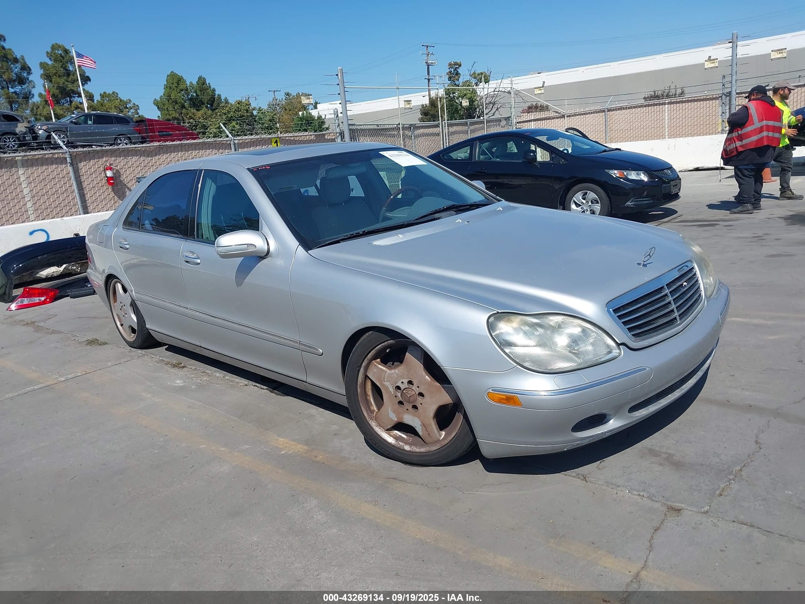 2000 Mercedes-benz S 500   Silver vin: WDBNG75J6YA062762