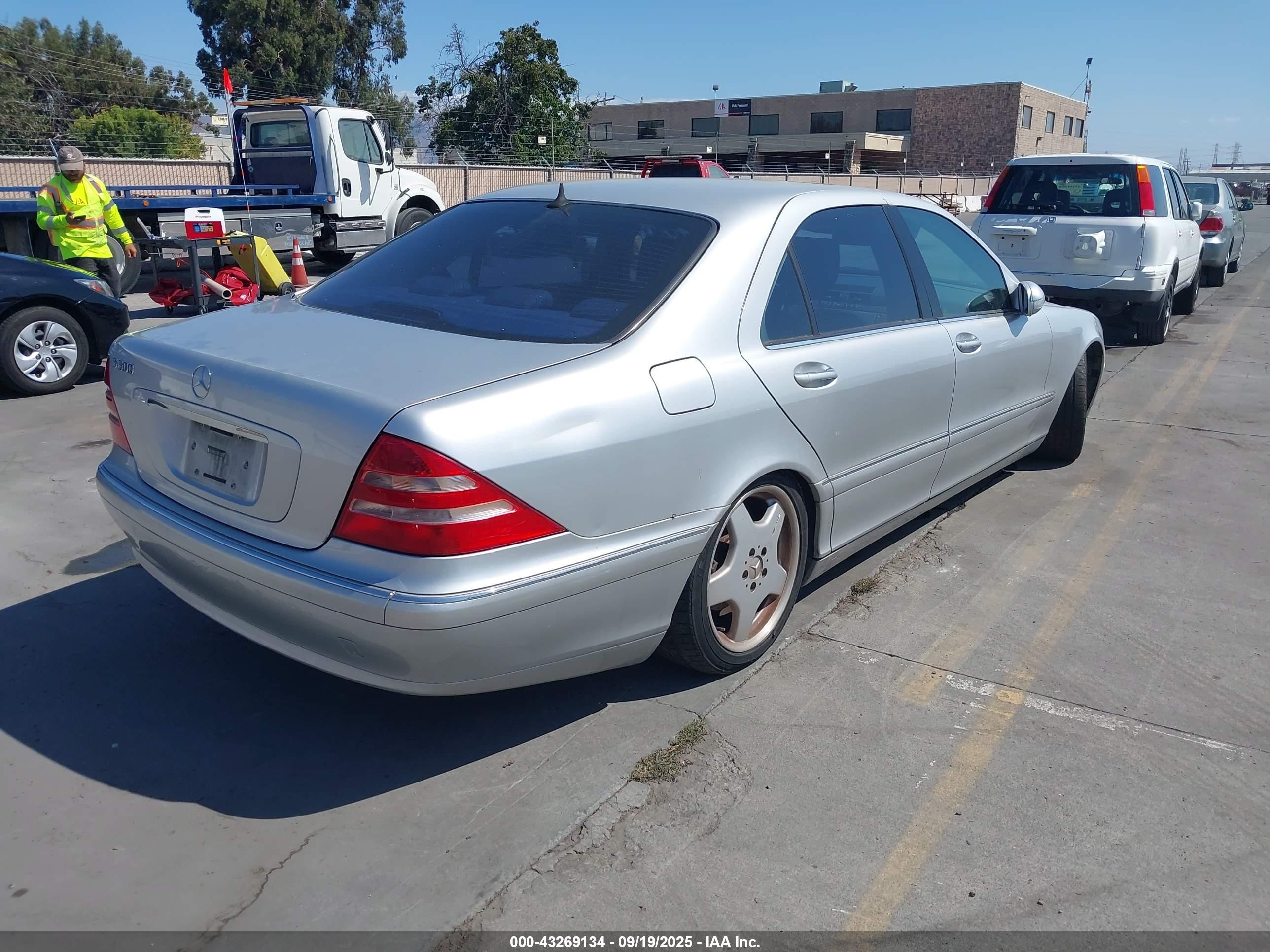 2000 Mercedes-benz S 500   Silver vin: WDBNG75J6YA062762