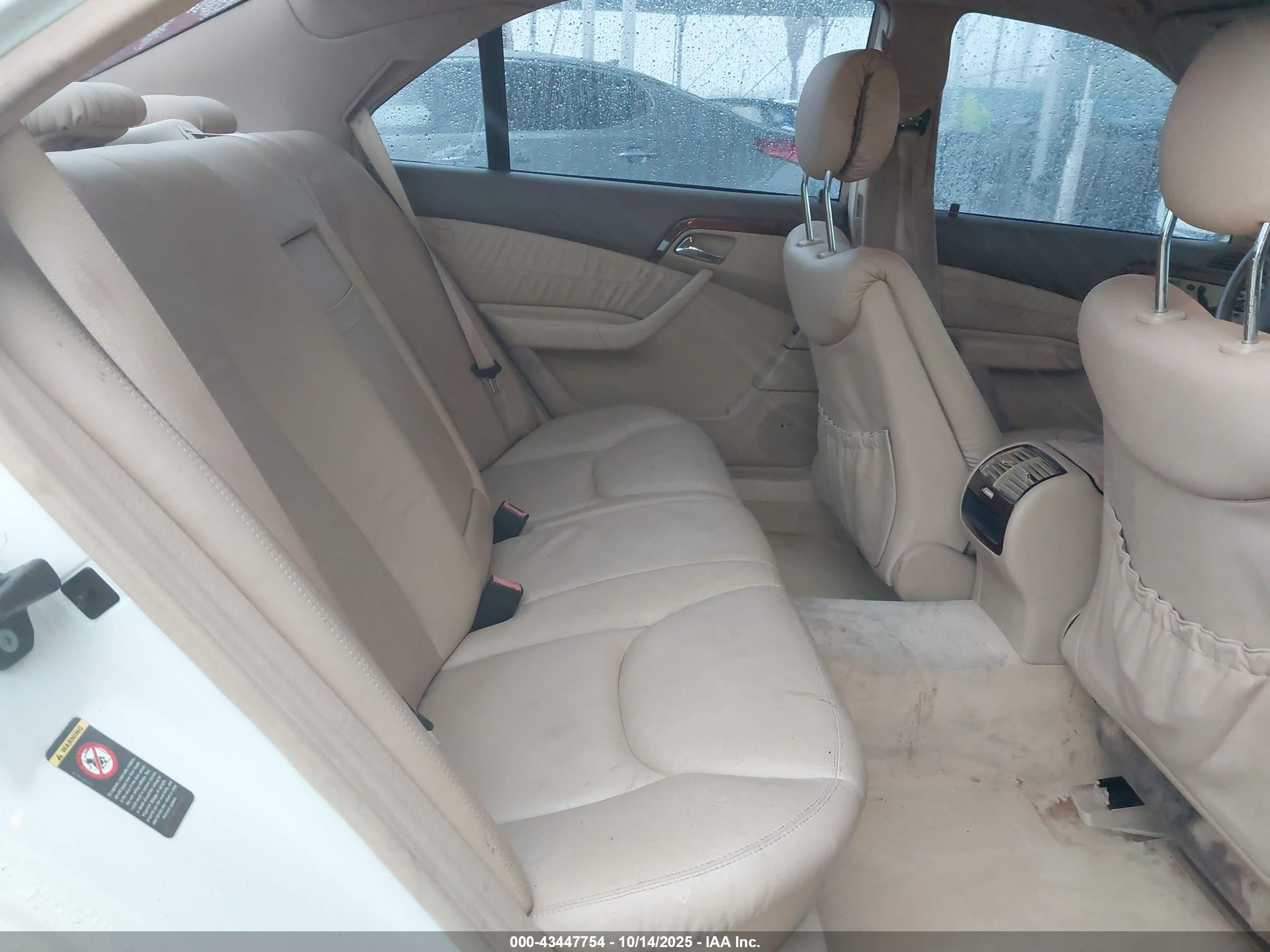 2000 Mercedes-benz S 500   White vin: WDBNG75J6YA071512