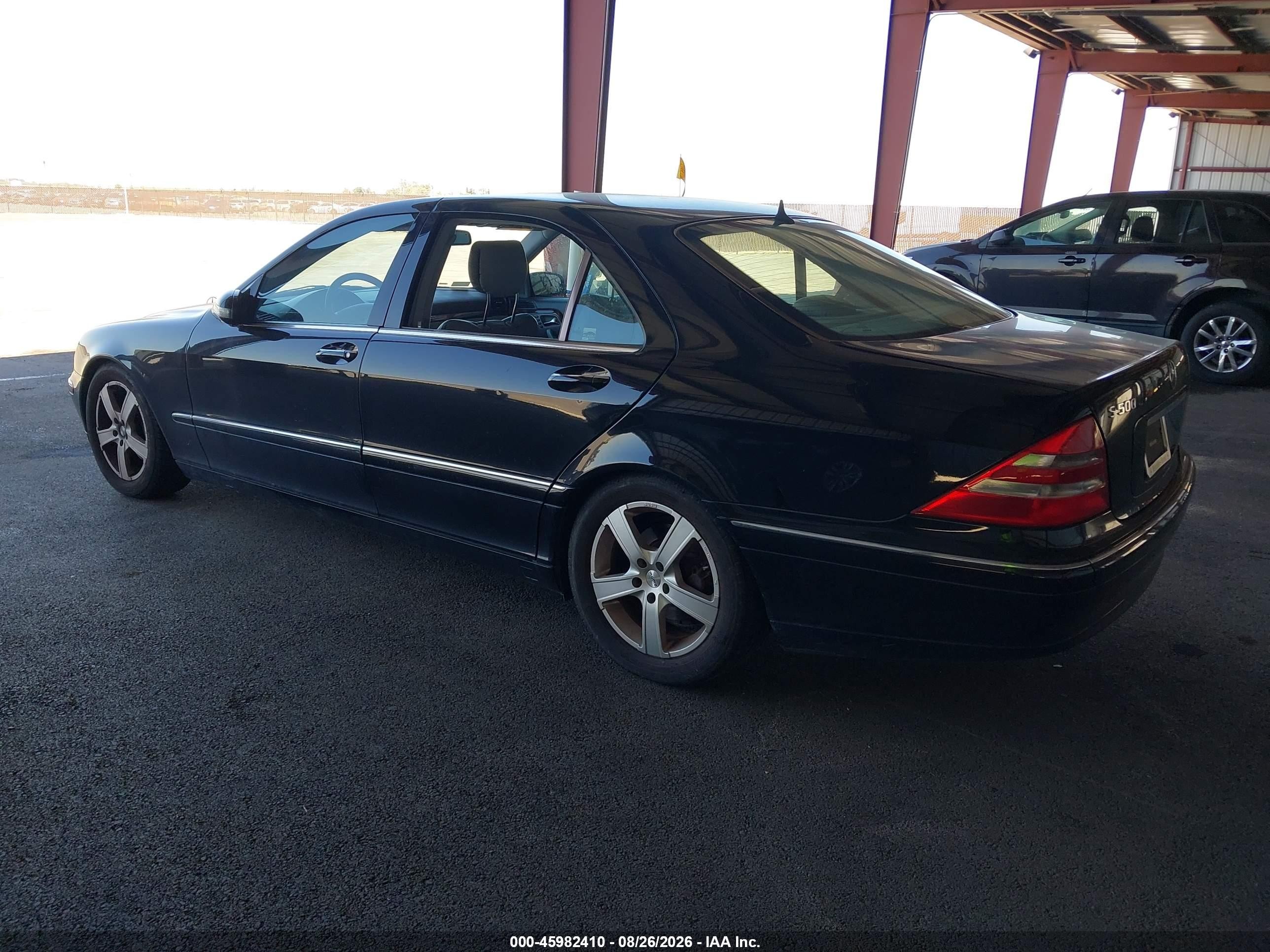 2000 Mercedes-benz S 500   Black vin: WDBNG75J6YA114326