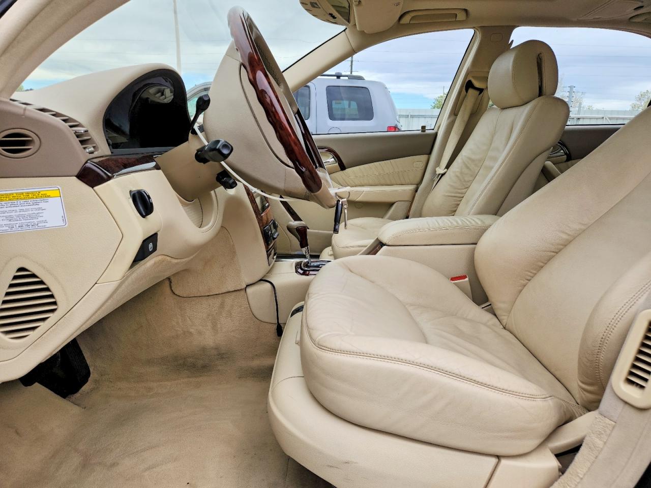 2005 Mercedes-benz S 500 Черный vin: WDBNG75J75A441569