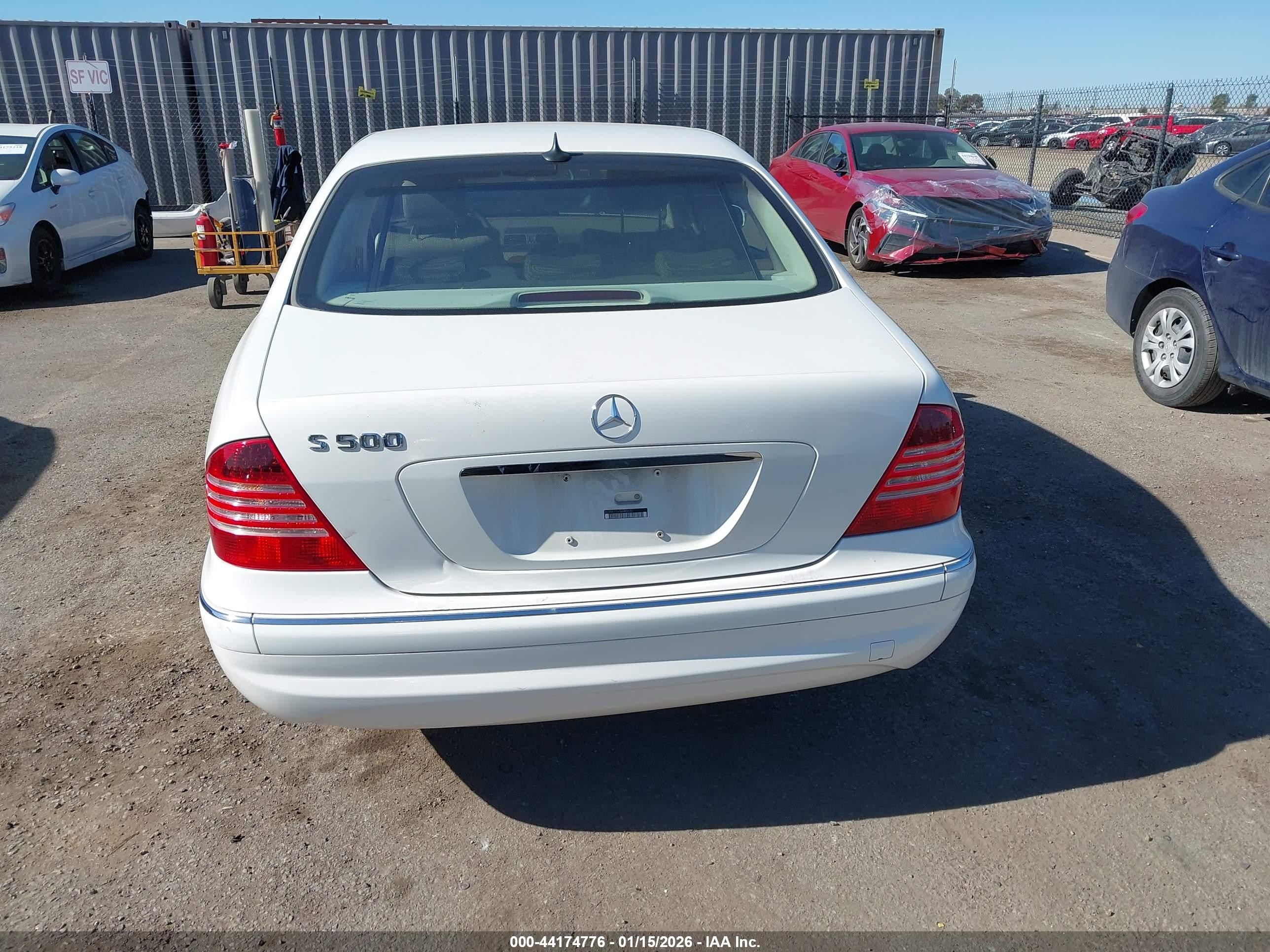 2006 Mercedes-benz S 500   Белый vin: WDBNG75J76A482057