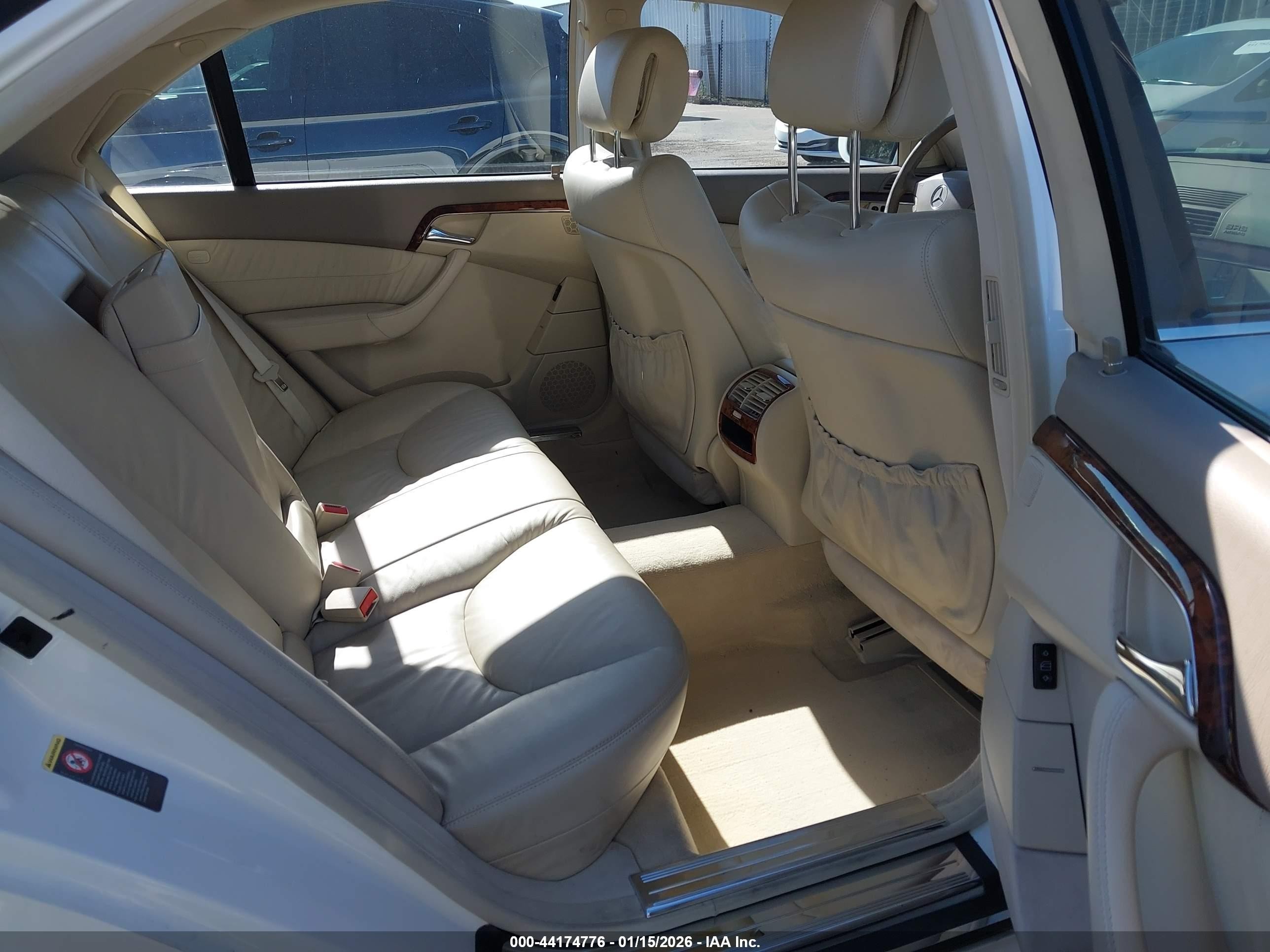 2006 Mercedes-benz S 500   Белый vin: WDBNG75J76A482057